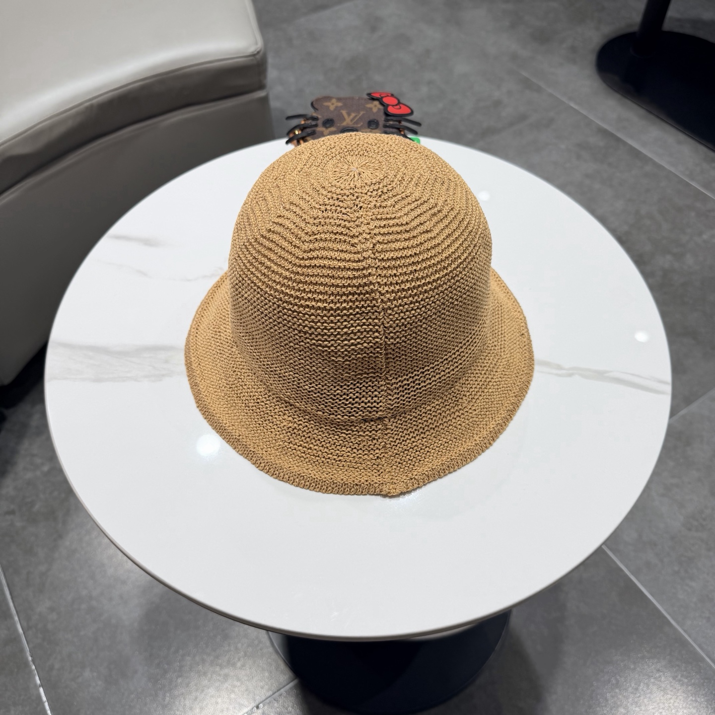 LV路易威登纯色简约显脸小渔夫帽子女春夏透气遮阳防晒帽时尚百搭水桶帽
