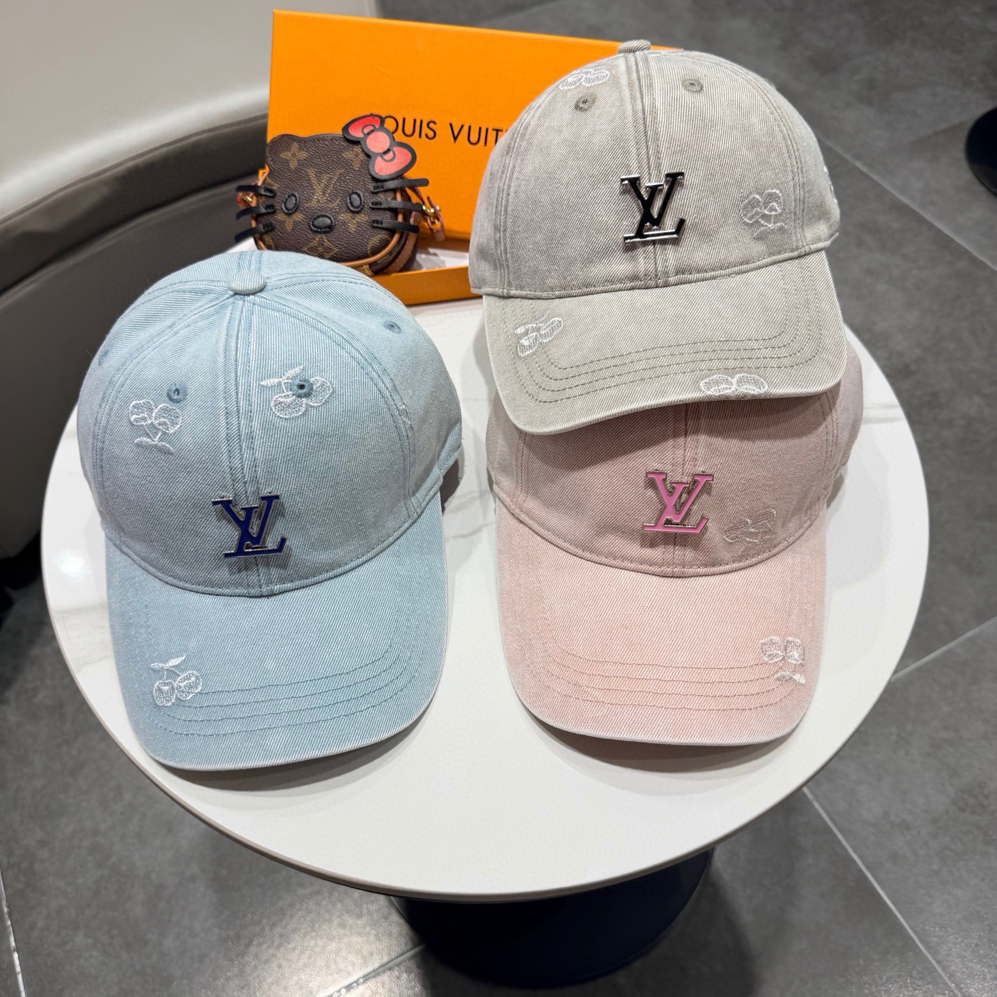 LV路易威登棒球帽  轻盈透气。完美版型，对格精准无误，男女适用