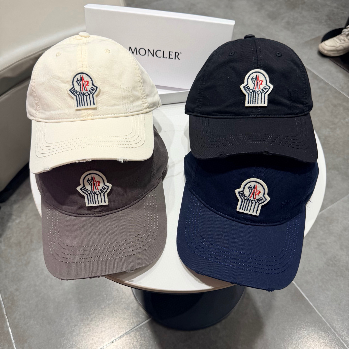 蒙口MONCLER2026 新款棒球帽，时尚炸街单品，风格很OK，网红.时尚博主的最爱！高品质舒适透气，
