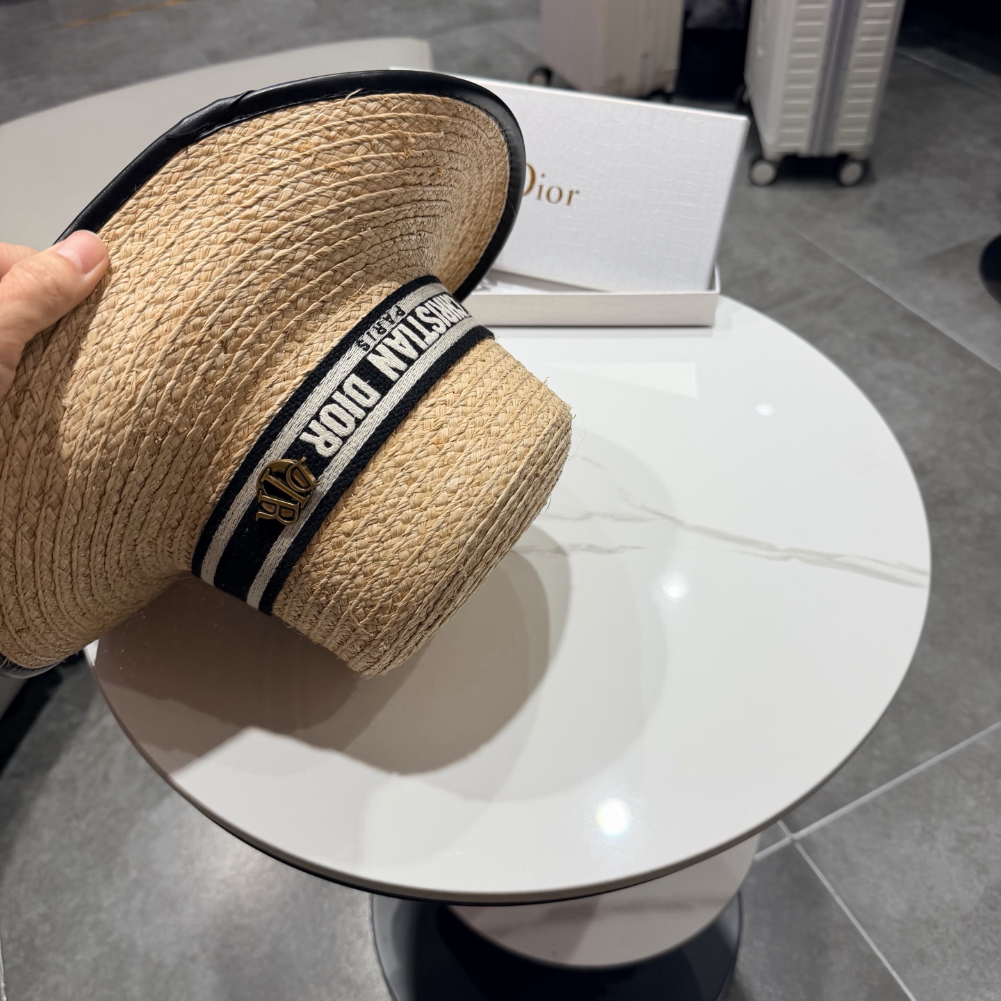 Dior迪奥拉菲草帽，旅游必备，头围57cm