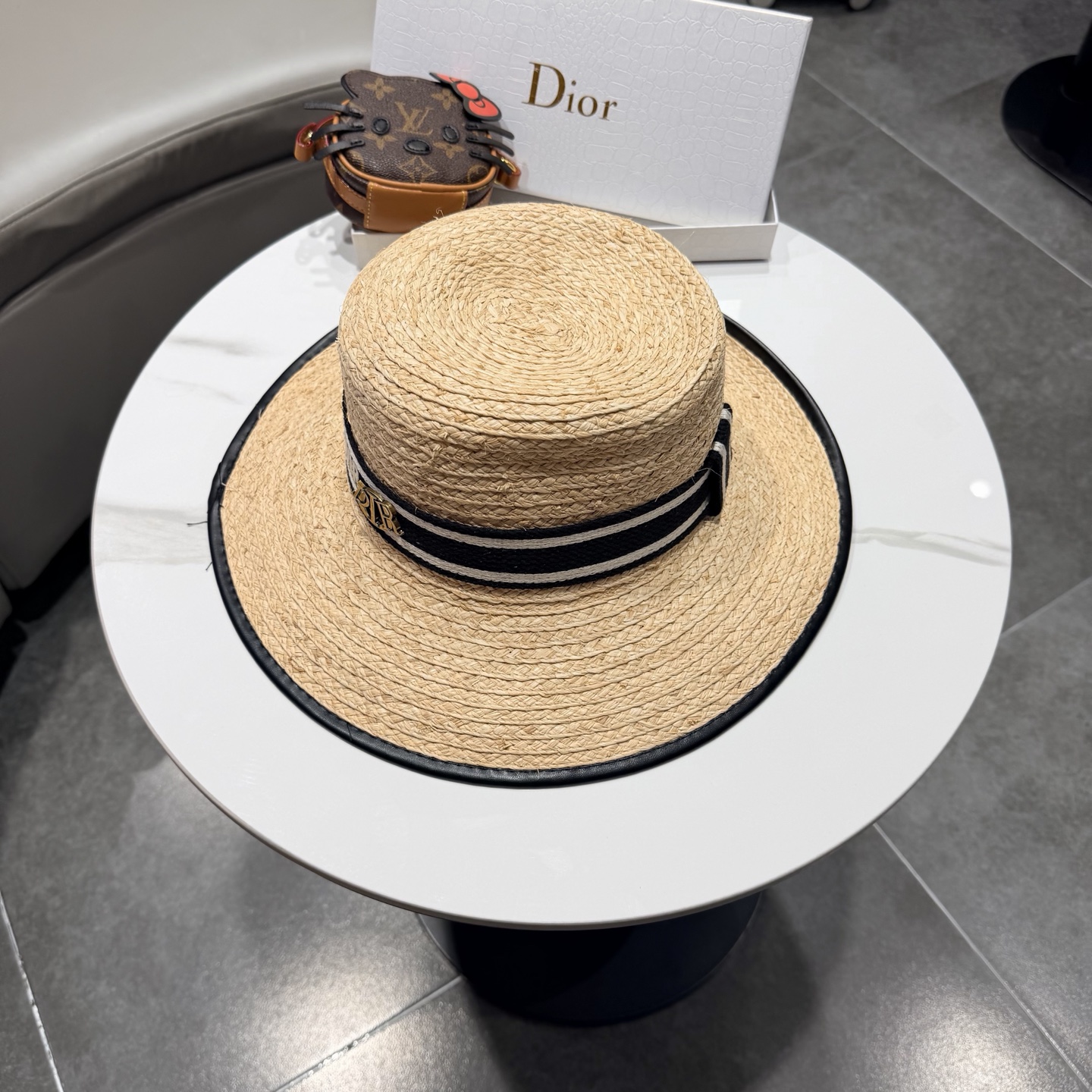 Dior迪奥拉菲草帽，旅游必备，头围57cm