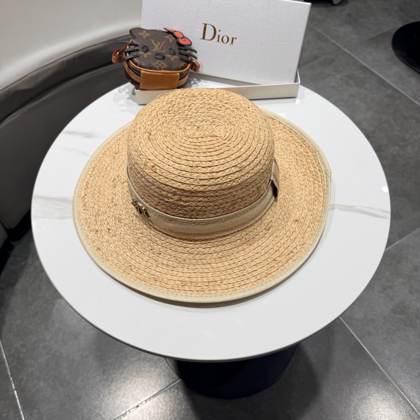 Dior迪奥拉菲草帽，旅游必备，头围57cm