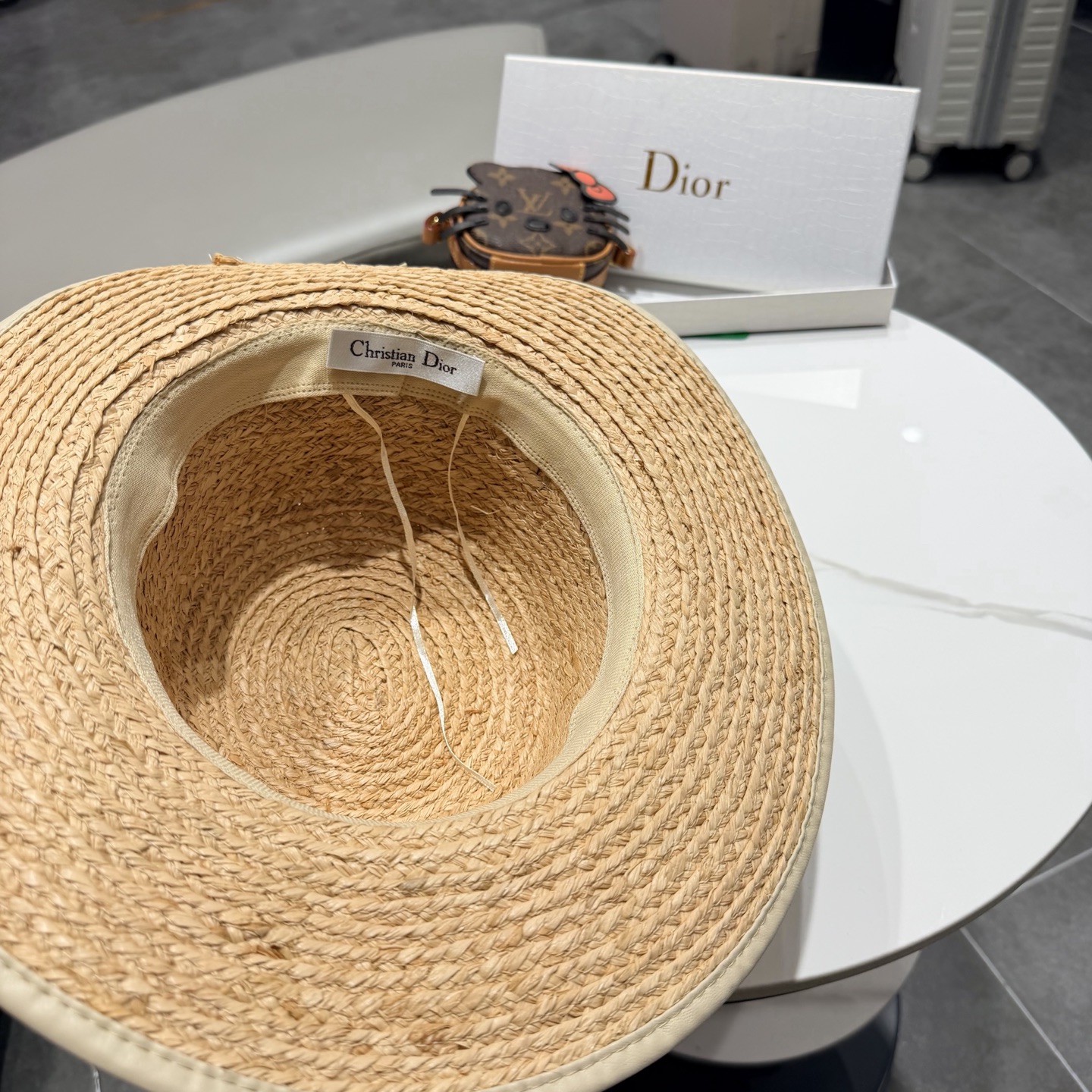 Dior迪奥拉菲草帽，旅游必备，头围57cm