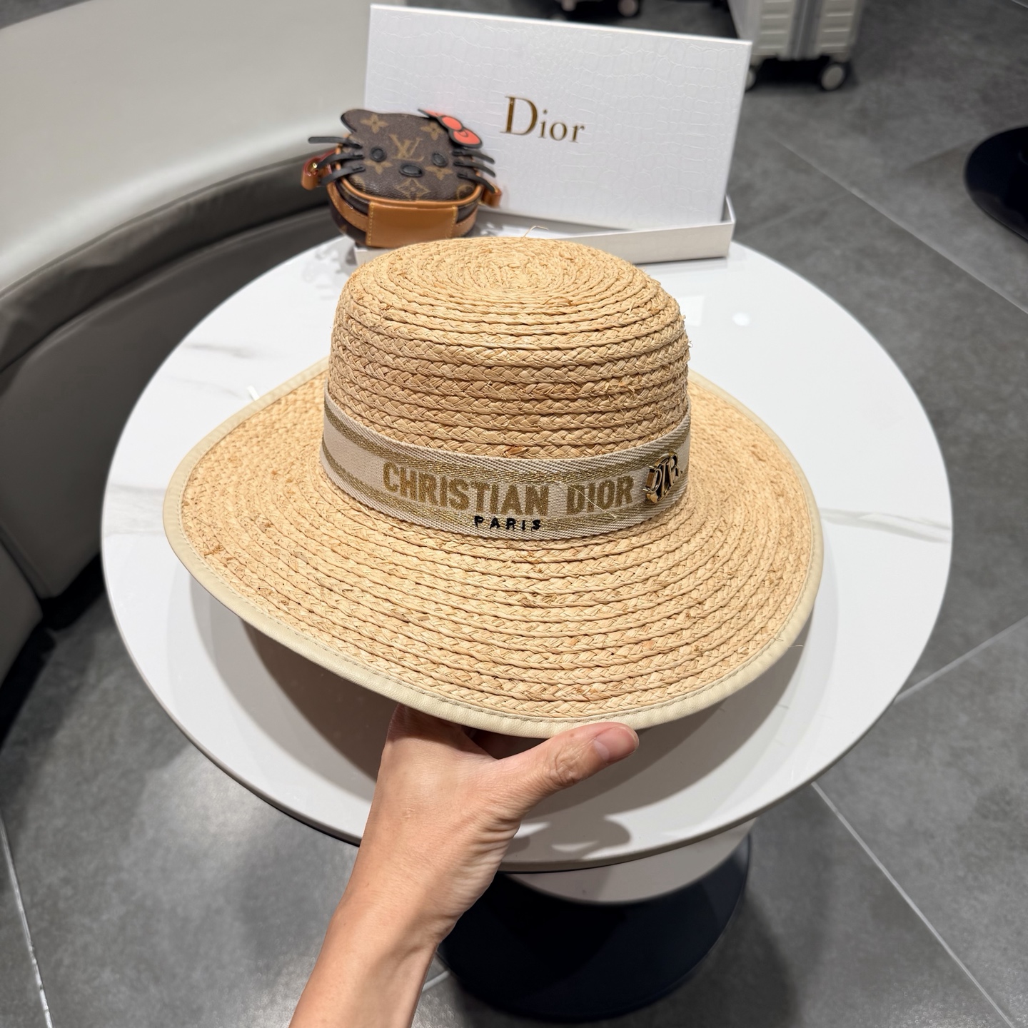 Dior迪奥拉菲草帽，旅游必备，头围57cm