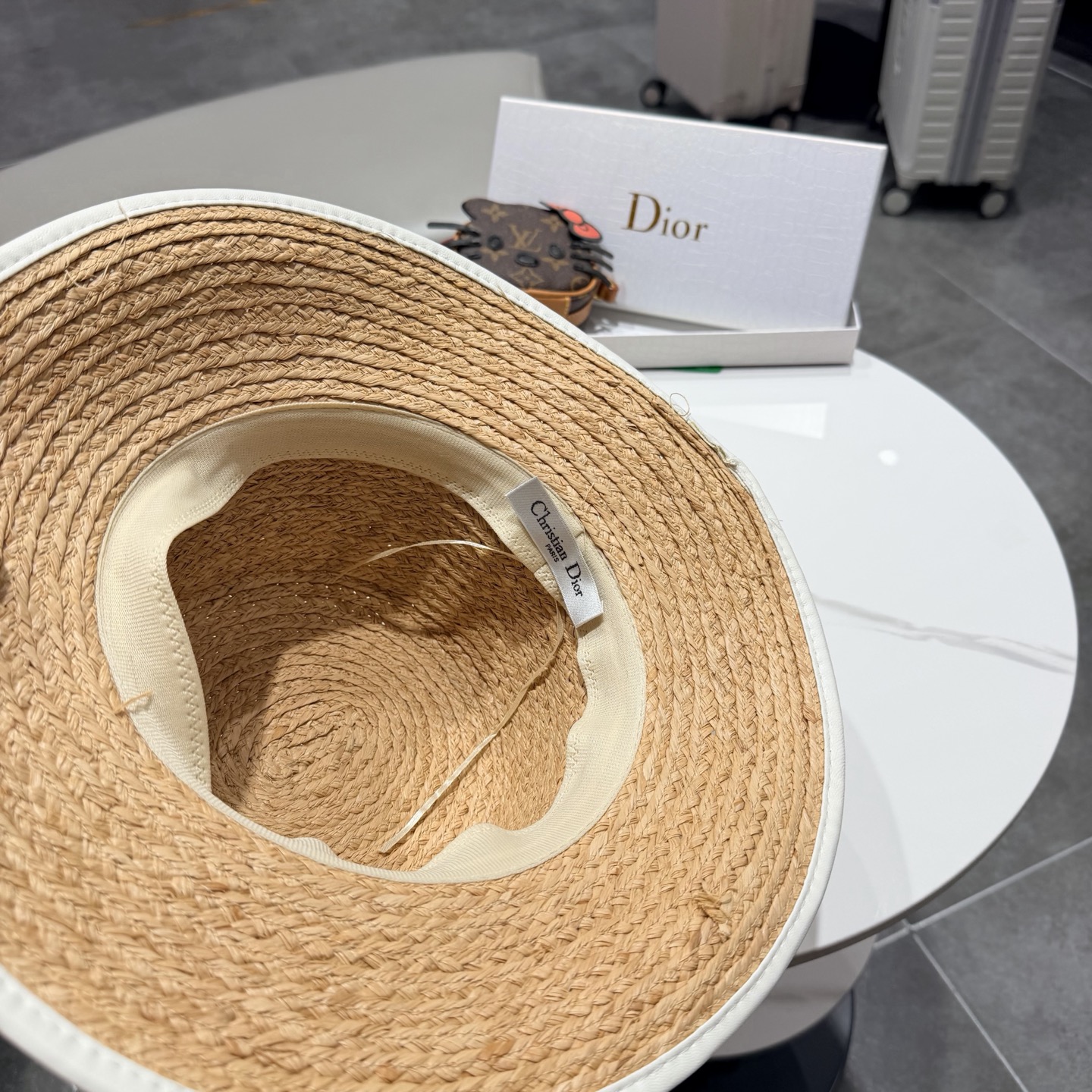 Dior迪奥拉菲草帽，旅游必备，头围57cm