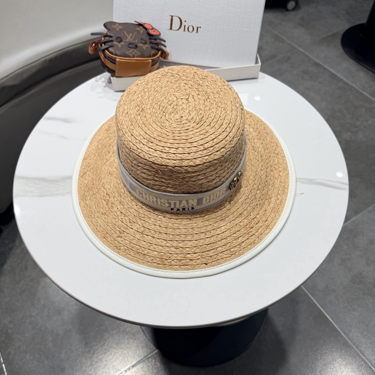 Dior迪奥拉菲草帽，旅游必备，头围57cm