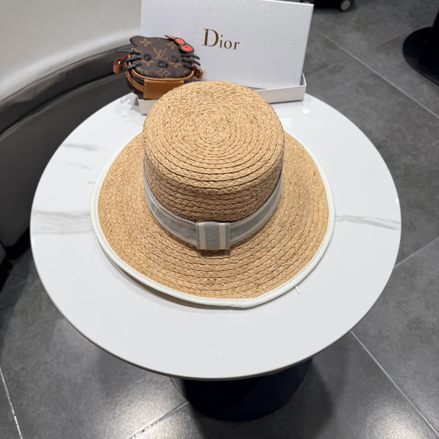 Dior迪奥拉菲草帽，旅游必备，头围57cm