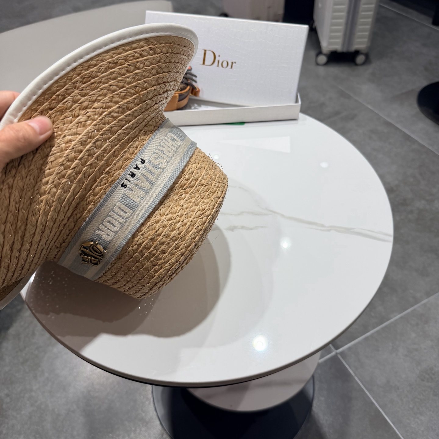 Dior迪奥拉菲草帽，旅游必备，头围57cm