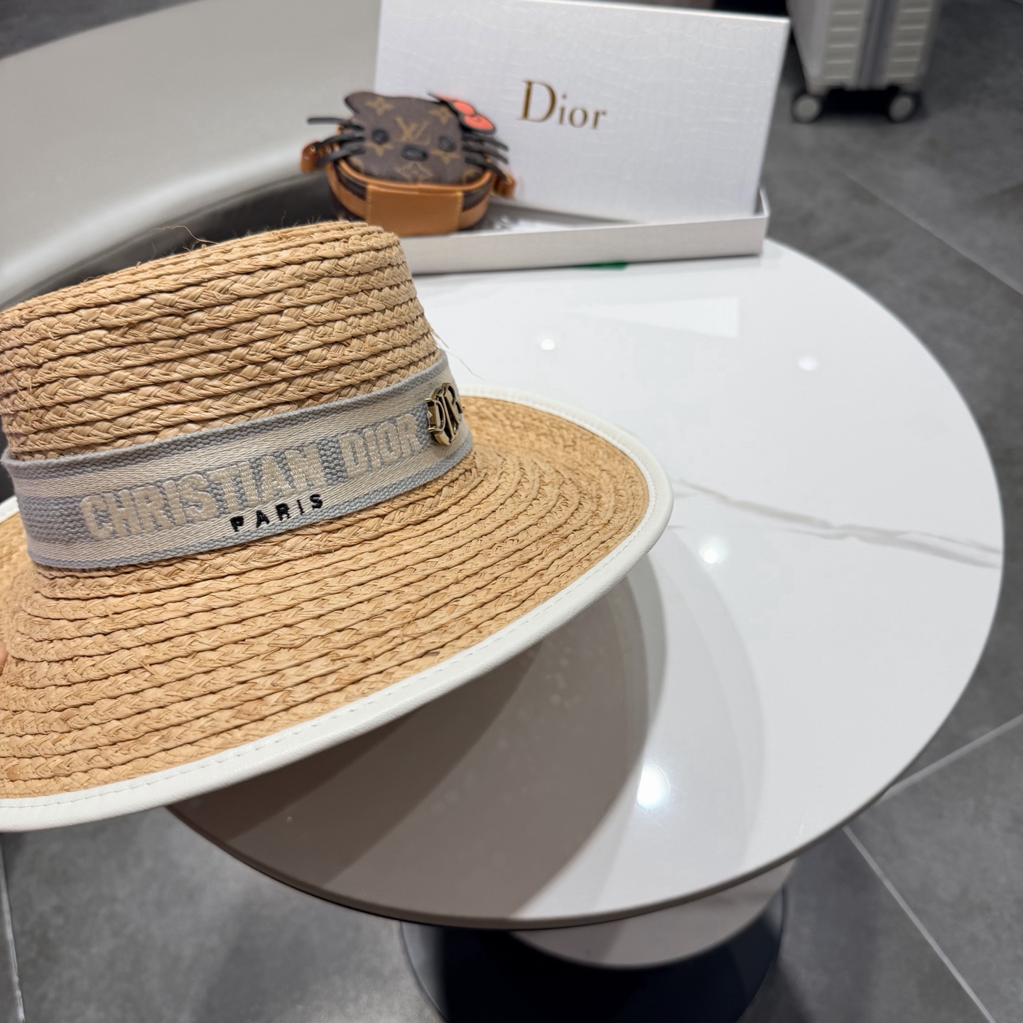 Dior迪奥拉菲草帽，旅游必备，头围57cm