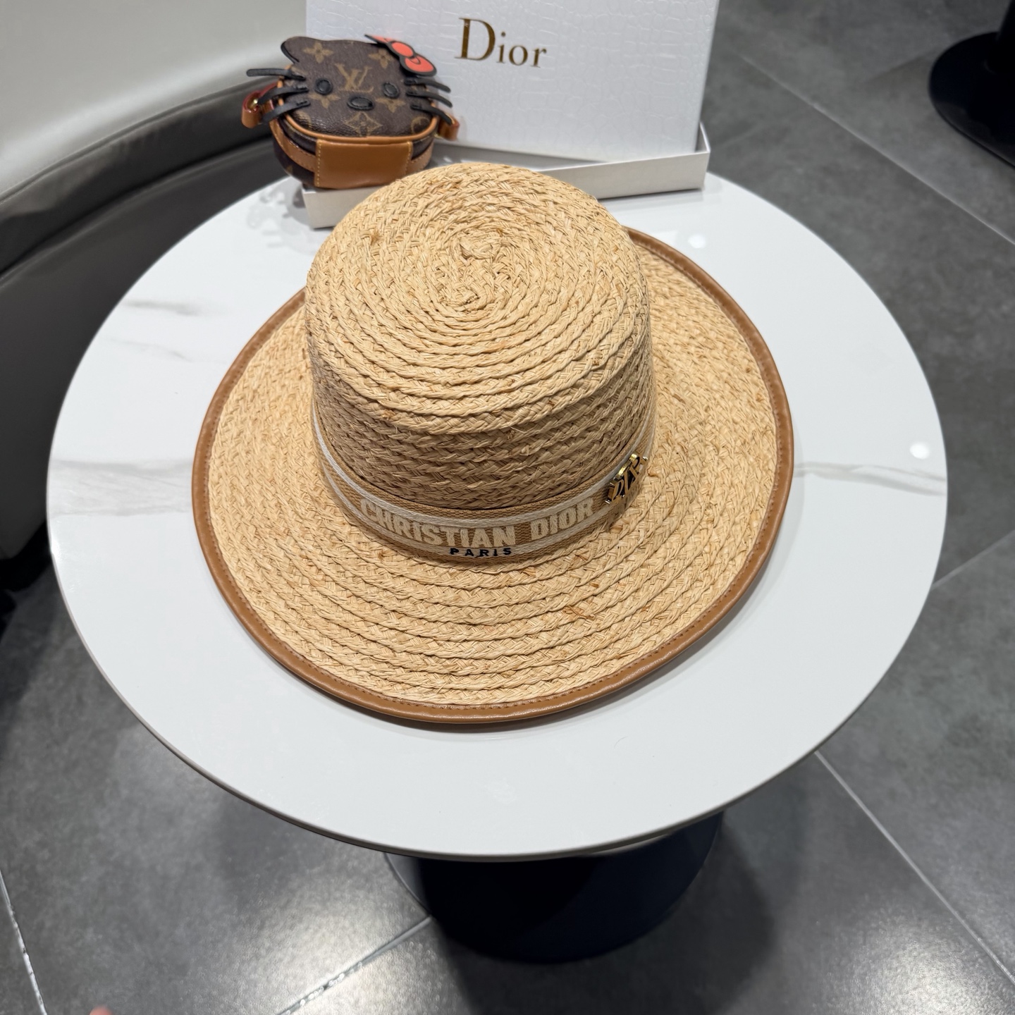 Dior迪奥拉菲草帽，旅游必备，头围57cm