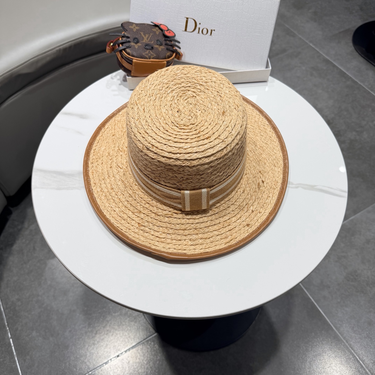Dior迪奥拉菲草帽，旅游必备，头围57cm