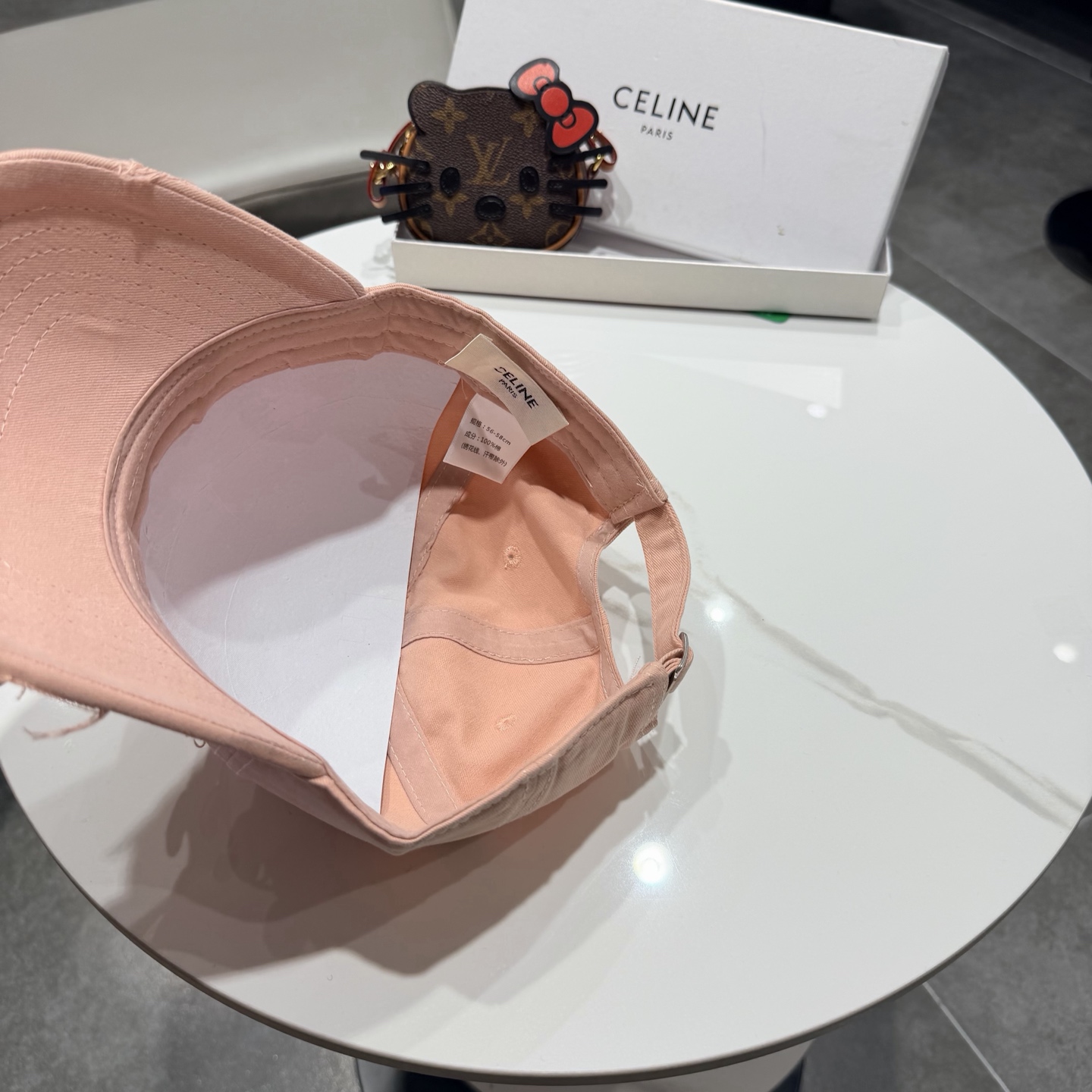 【CELINE赛琳】新款经典休闲潮流款 棒球帽日韩风格，随便搭配都超好看！出门旅游，绝对要入手的一款