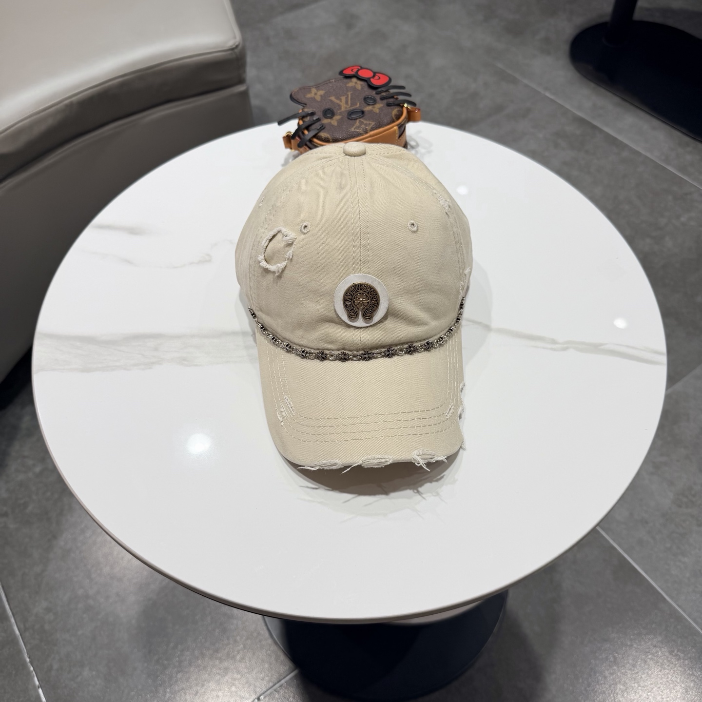NO:742892,Chrome Hearts popular replacement order, high quality baseball cap, washed hole fabric, sweet and cool hat, straw hat, fisherman hat, baseball cap, hat, chrome hearts, espadrilles, hats19860909克罗心爆款补单 高品质棒球帽 水洗破洞面料 甜酷十足帽子草帽渔夫帽棒球帽,帽子,chrome hearts,espadrilles,hats,hat