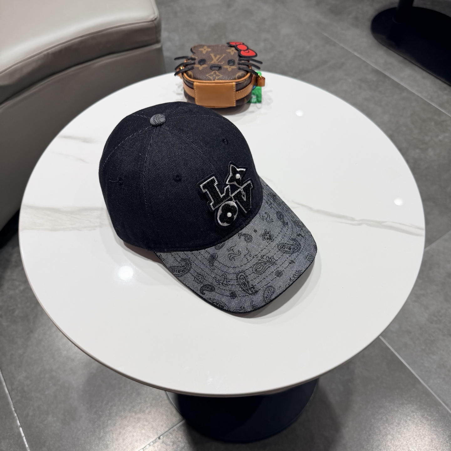 Chapeau Louis Vuitton New LV — photo 3