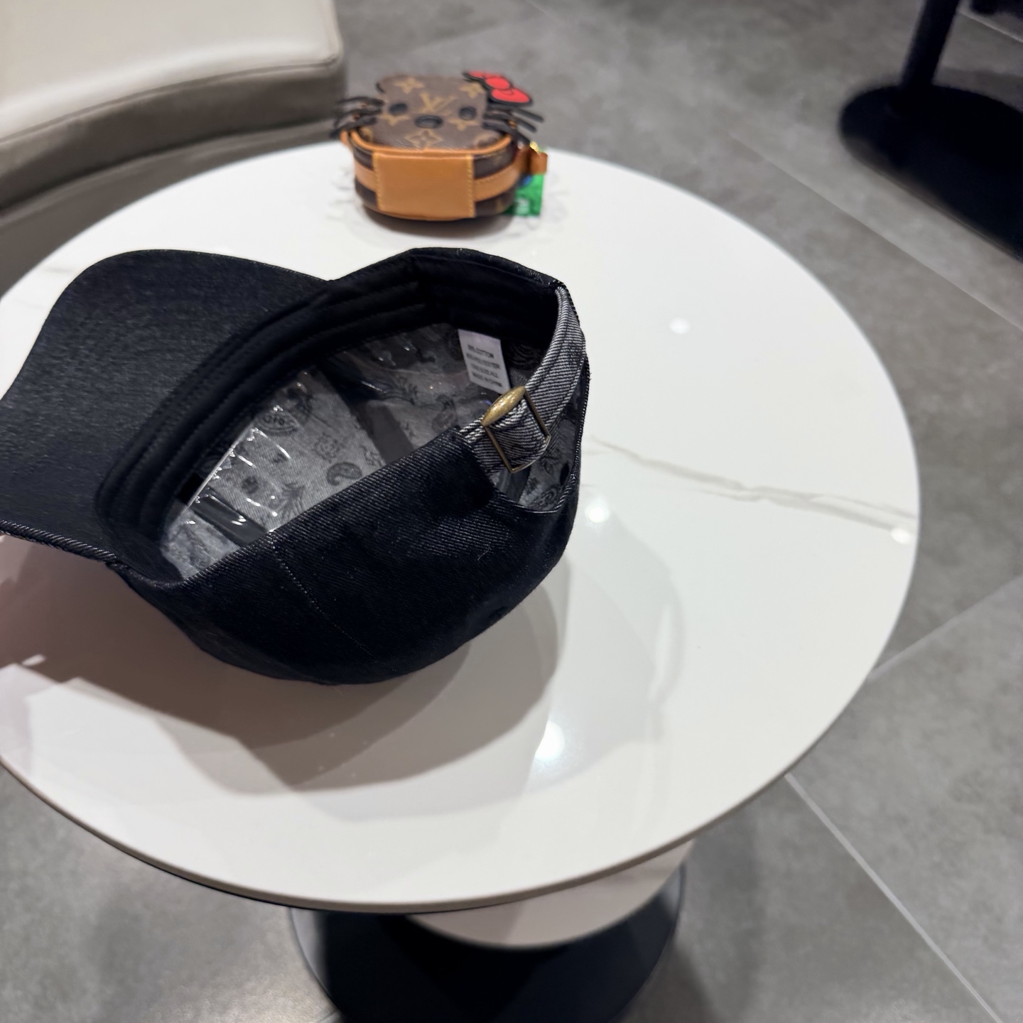 Chapeau Louis Vuitton New LV — photo 8