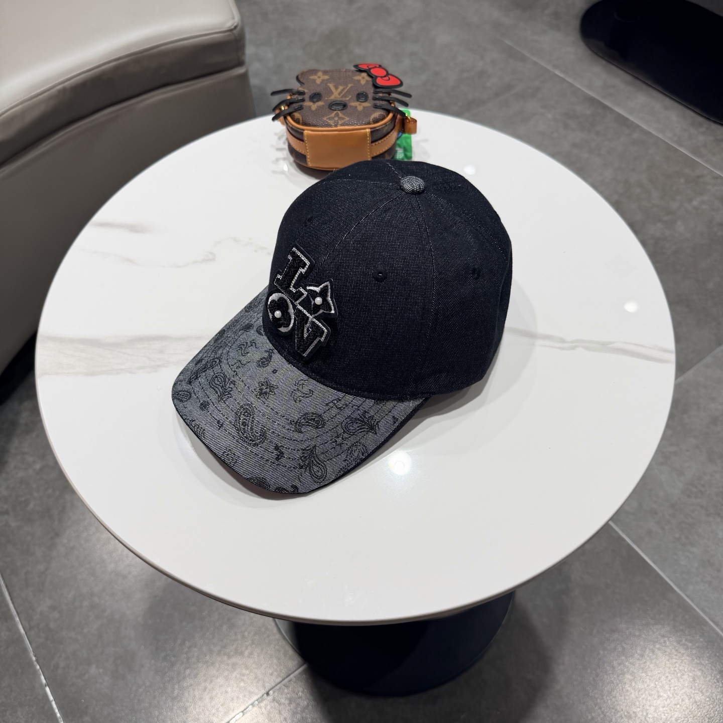 Chapeau Louis Vuitton New LV — photo 2