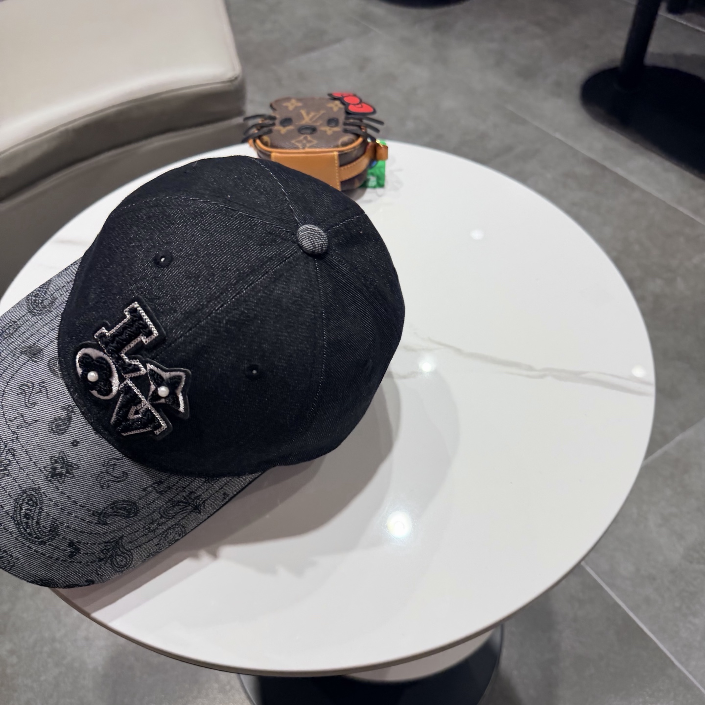 Chapeau Louis Vuitton New LV — photo 6