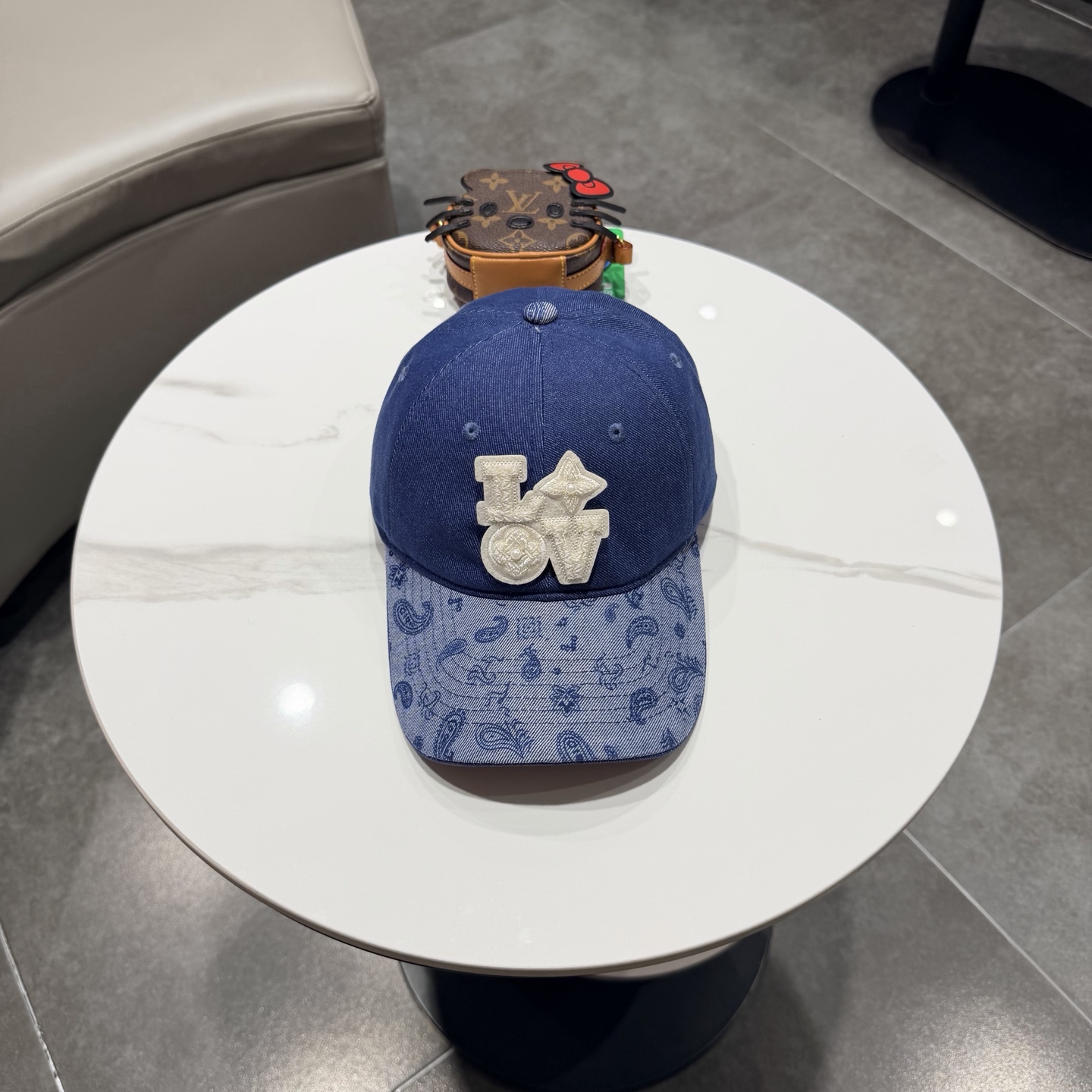 Chapeau Louis Vuitton New LV — photo 8
