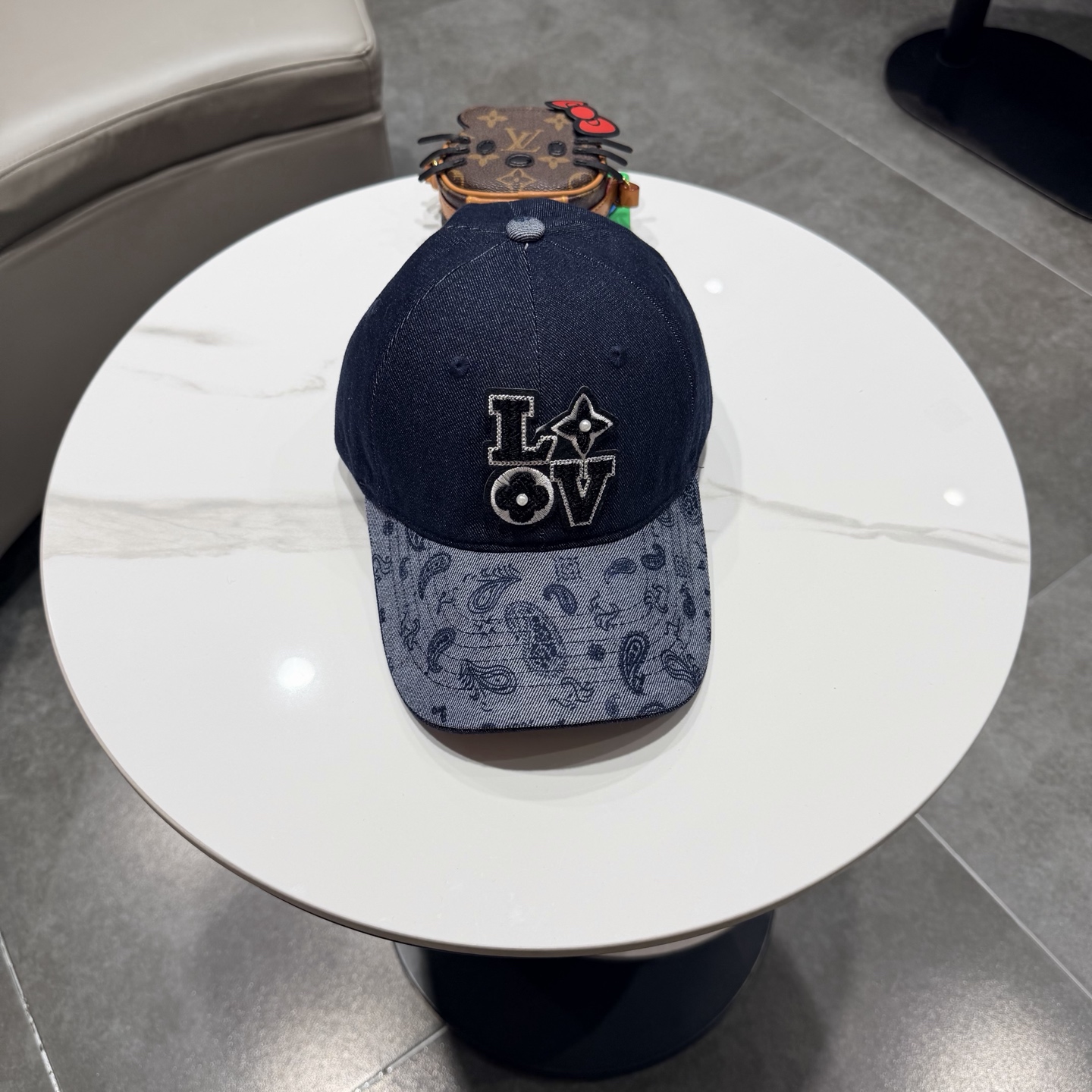 NO:742902,Louis Vuitton Baseball Cap LouisVuitton's new LV baseball cap, heavy industry to create a high-end atmosphere, versatile style for both men and women!  hat straw hat bucket hat baseball cap,hat,louis vuitton,louis vuitton,louis vuitton,espadrilles,hats19860909路易威登棒球帽 LouisVuitton新款LV棒球帽,重工打造高端大气,百搭款男女通用！帽子草帽渔夫帽棒球帽,帽子,louis vuitton,louis vuitton,louis vuitton,espadrilles,hats,hat