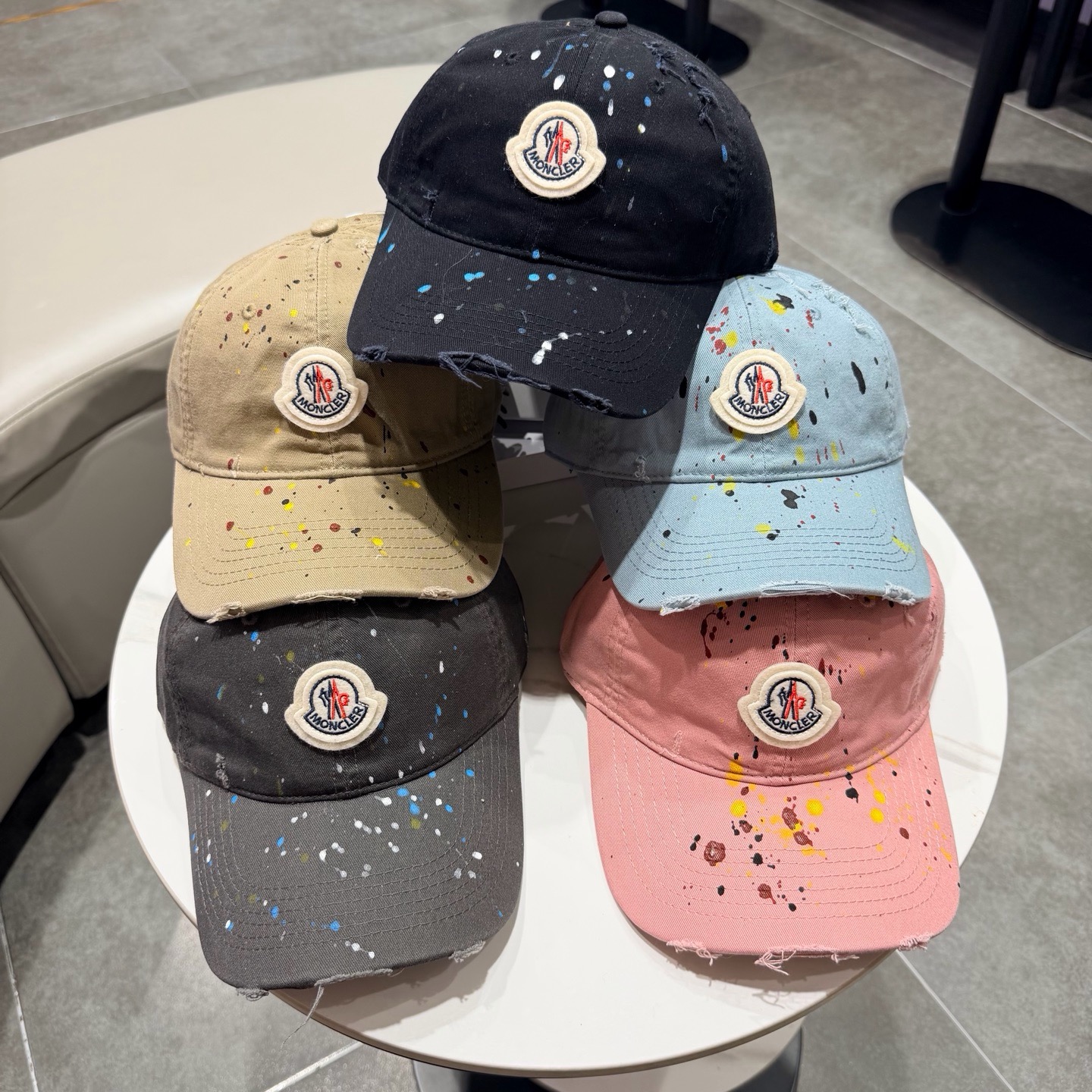 蒙口MONCLER新款棒球帽，时尚炸街单品，风格很OK，网红.时尚博主的最爱！高品质舒适透气，凹造型很好