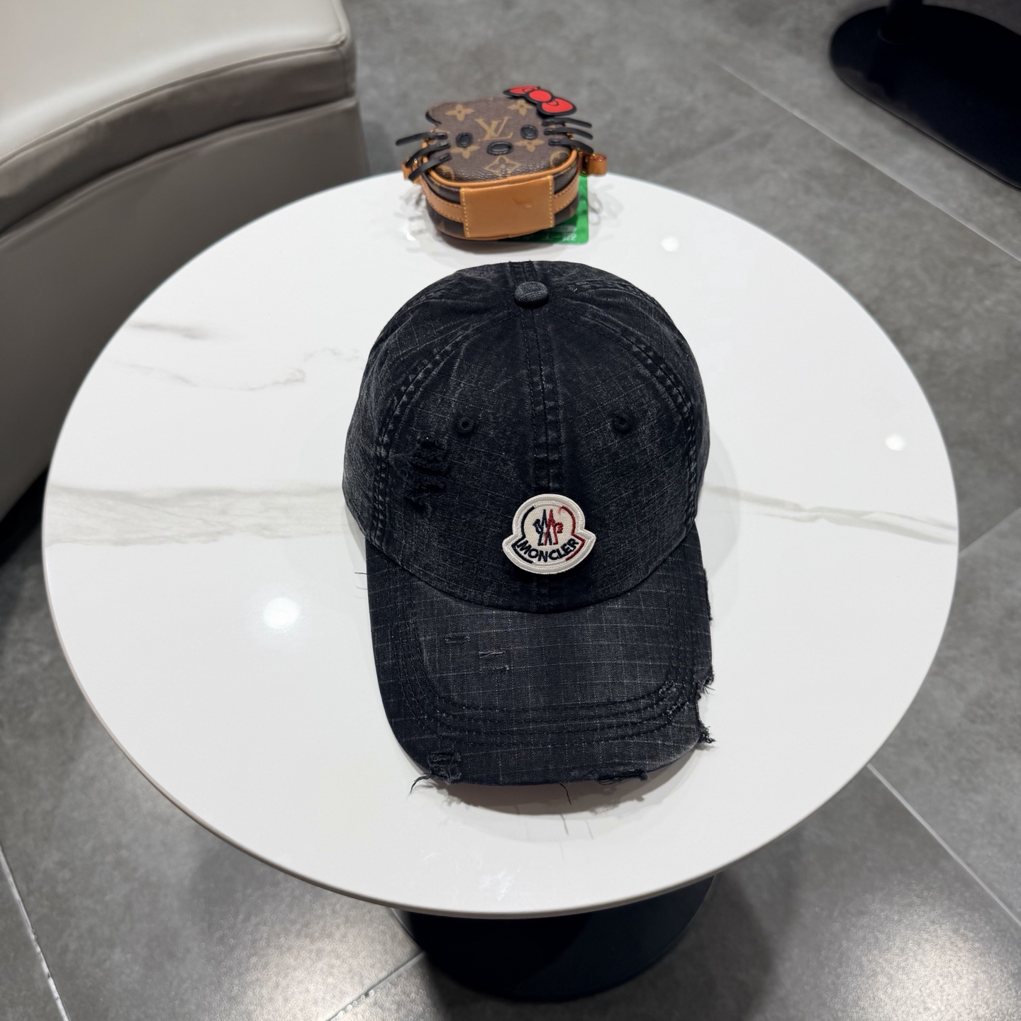 蒙口早春新款洗水做旧破洞棒球帽，男女同款