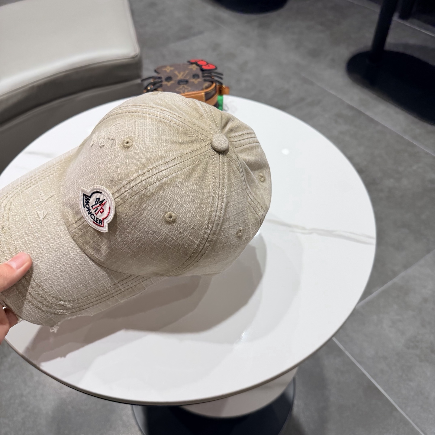 蒙口早春新款洗水做旧破洞棒球帽，男女同款