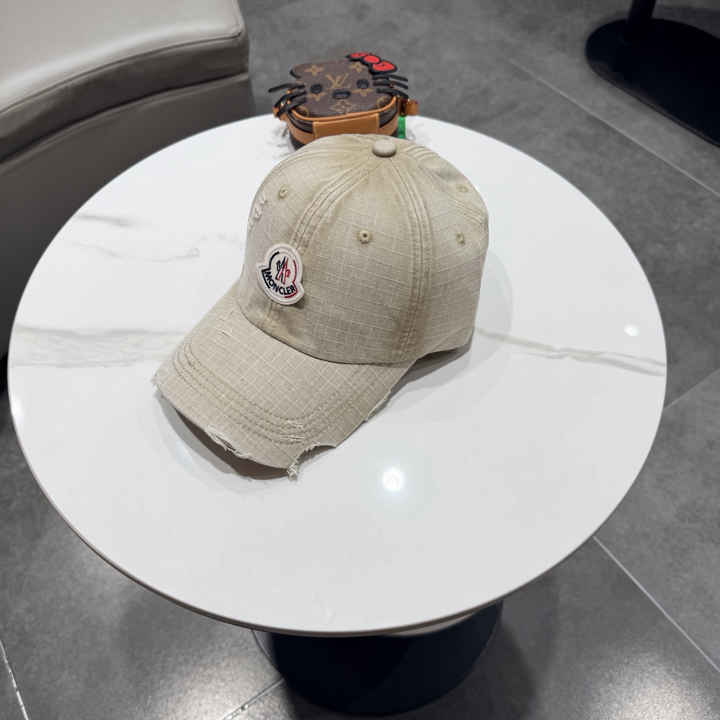 蒙口早春新款洗水做旧破洞棒球帽，男女同款