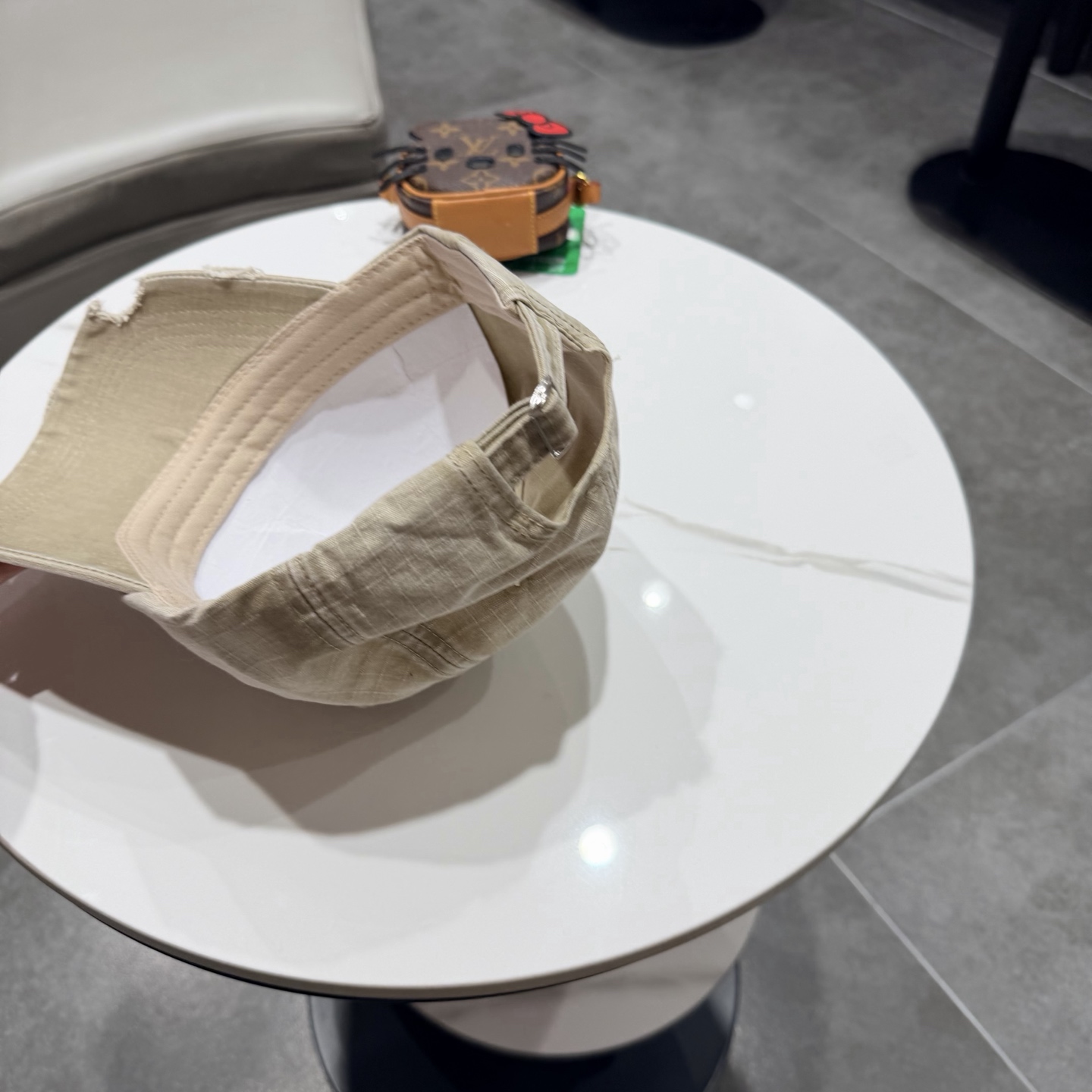 蒙口早春新款洗水做旧破洞棒球帽，男女同款