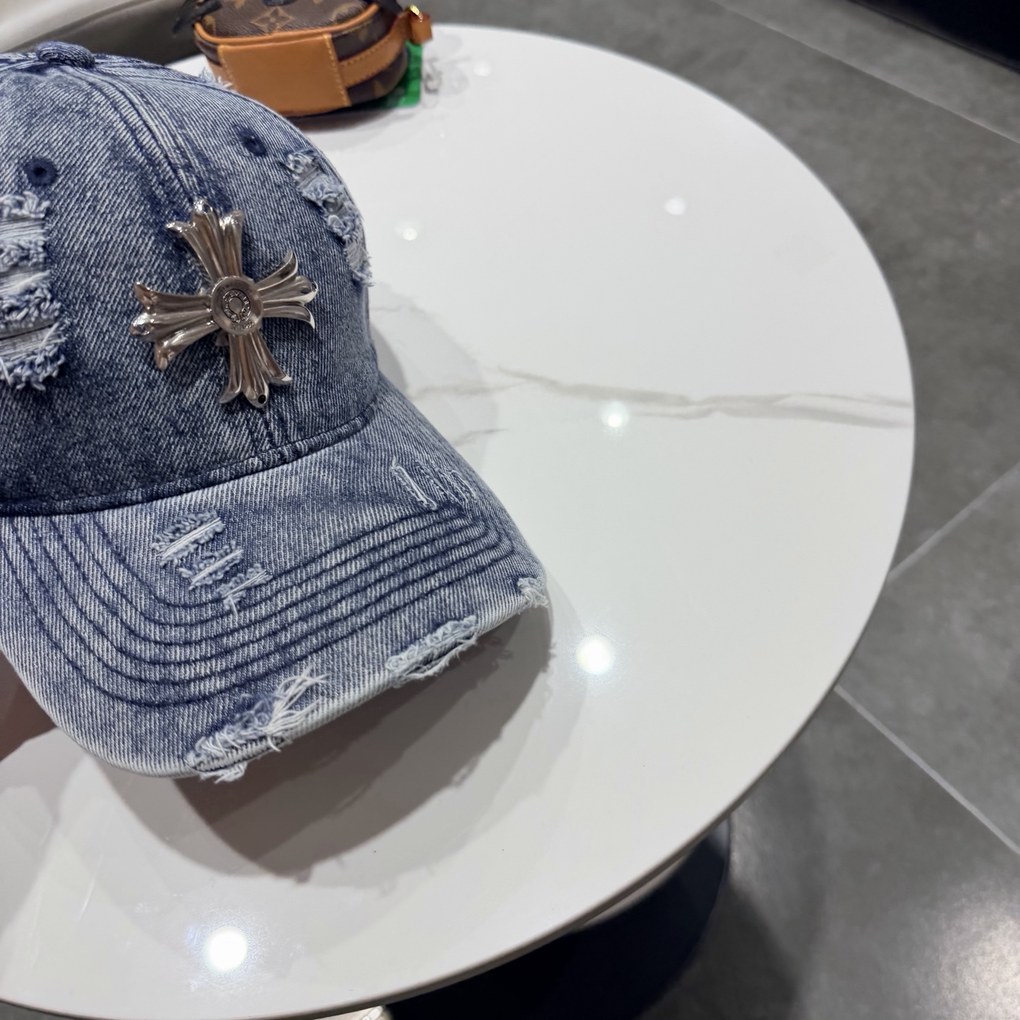 Chrome Hearts 克罗心💓早春韩版时尚复古做旧破洞帽子磨损设计百搭棒球帽鸭舌帽