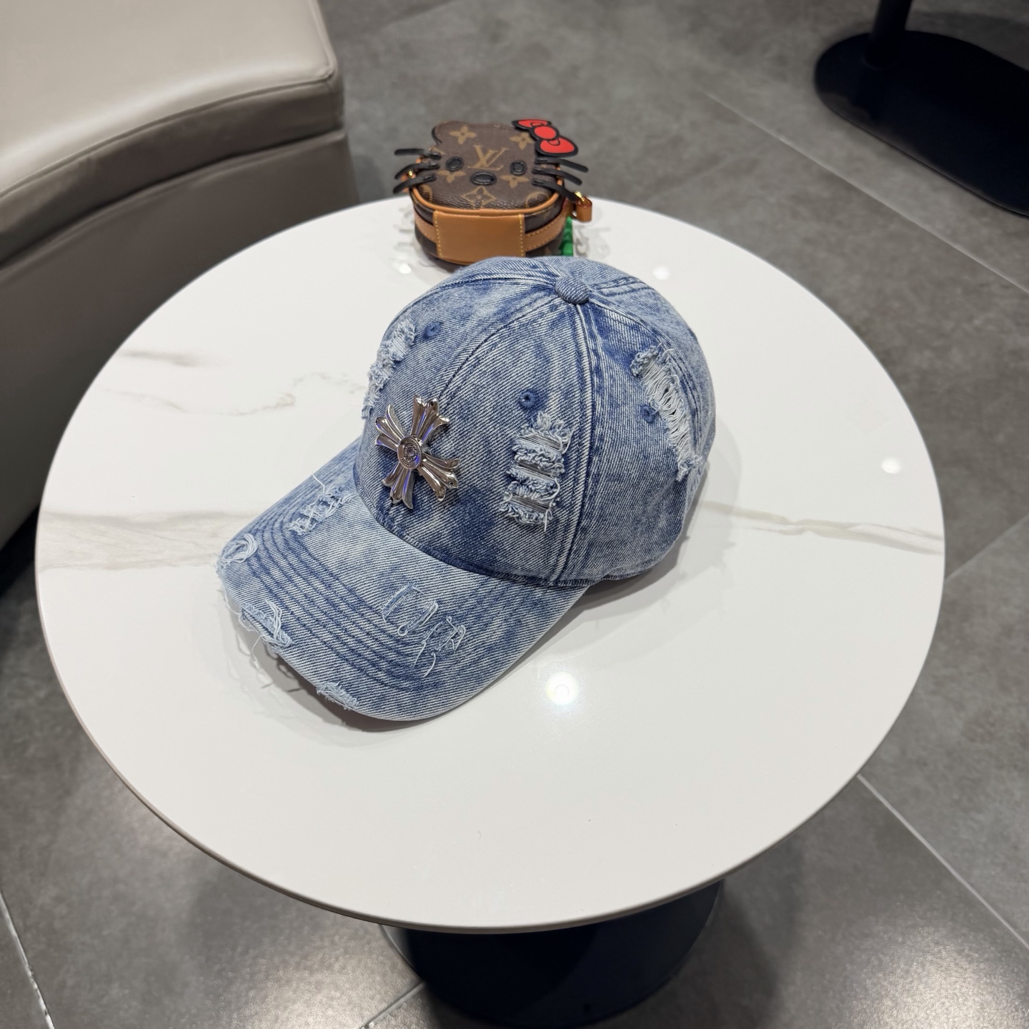 Chrome Hearts 克罗心💓早春韩版时尚复古做旧破洞帽子磨损设计百搭棒球帽鸭舌帽