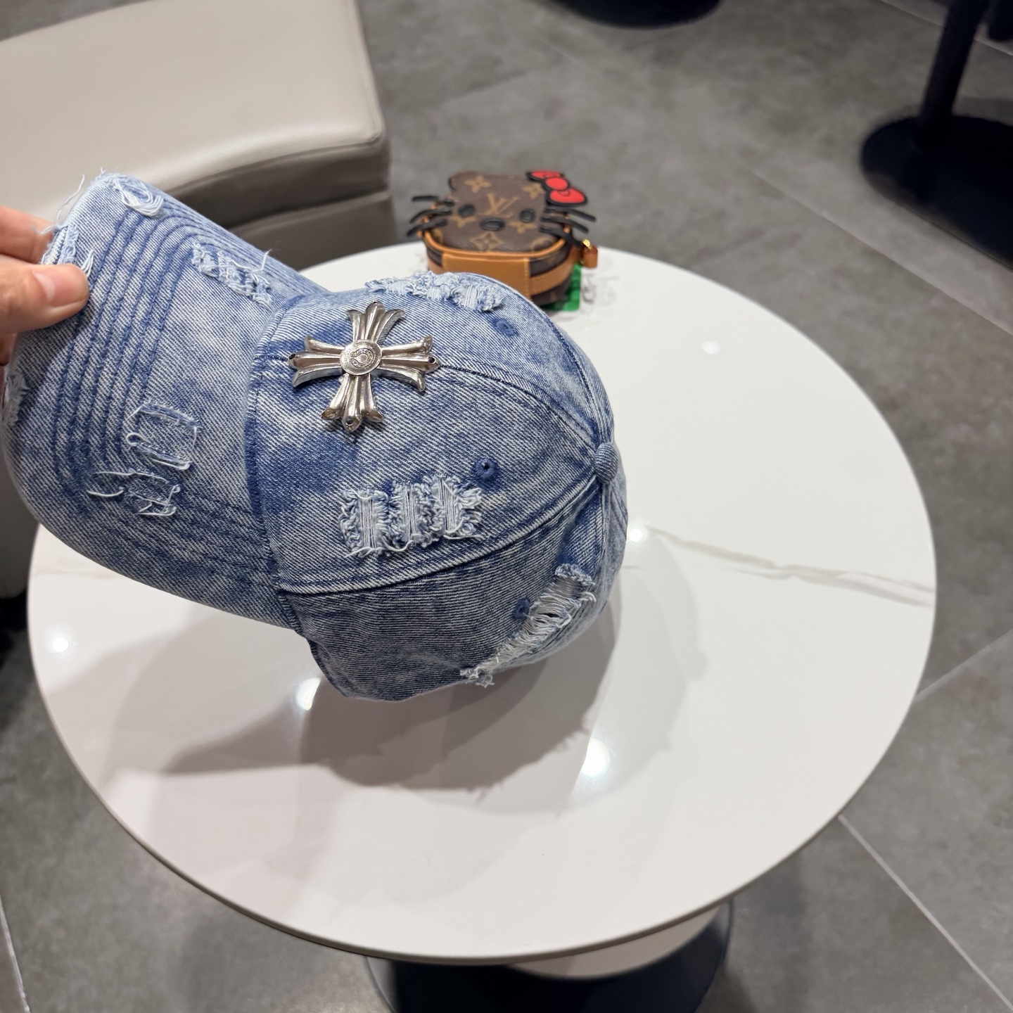 Chrome Hearts 克罗心💓早春韩版时尚复古做旧破洞帽子磨损设计百搭棒球帽鸭舌帽