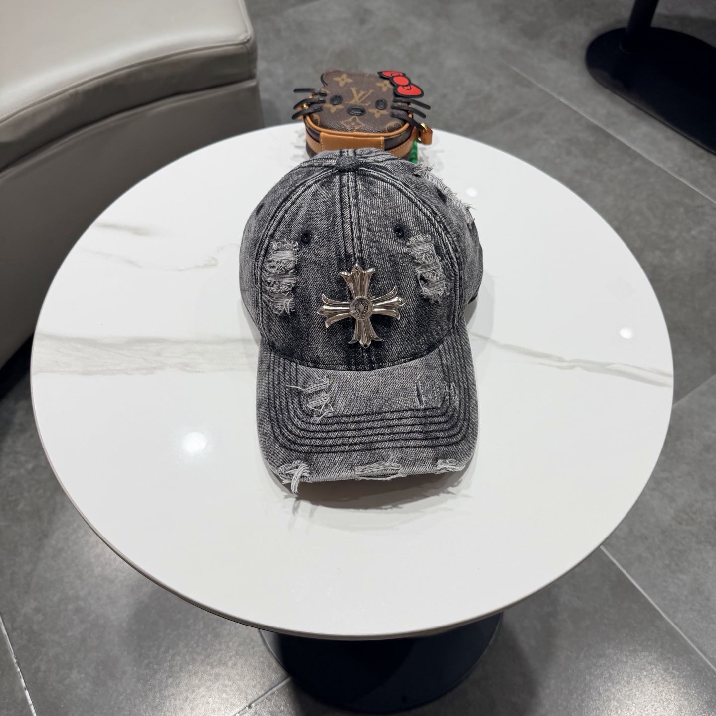 Chrome Hearts 克罗心💓早春韩版时尚复古做旧破洞帽子磨损设计百搭棒球帽鸭舌帽