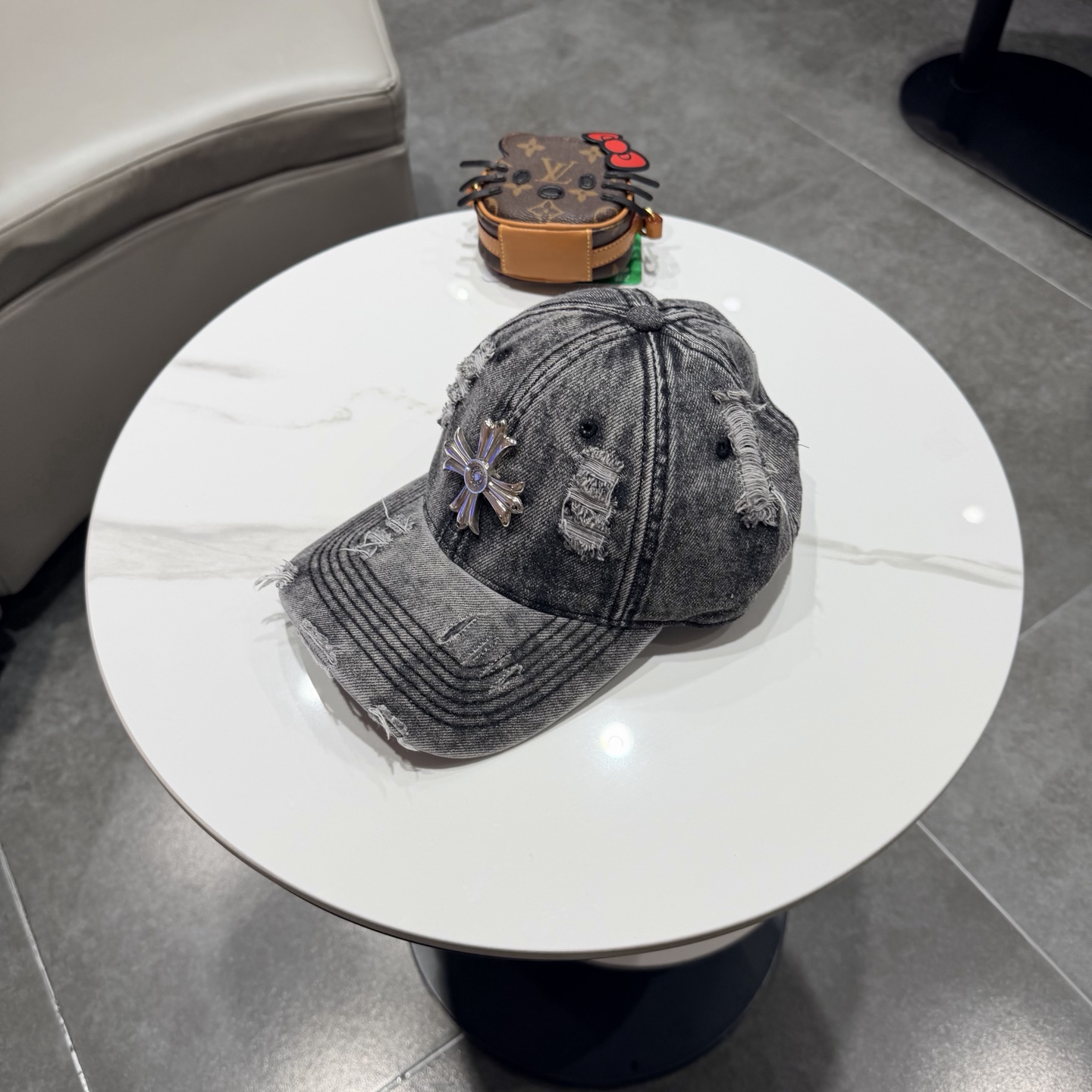 Chrome Hearts 克罗心💓早春韩版时尚复古做旧破洞帽子磨损设计百搭棒球帽鸭舌帽