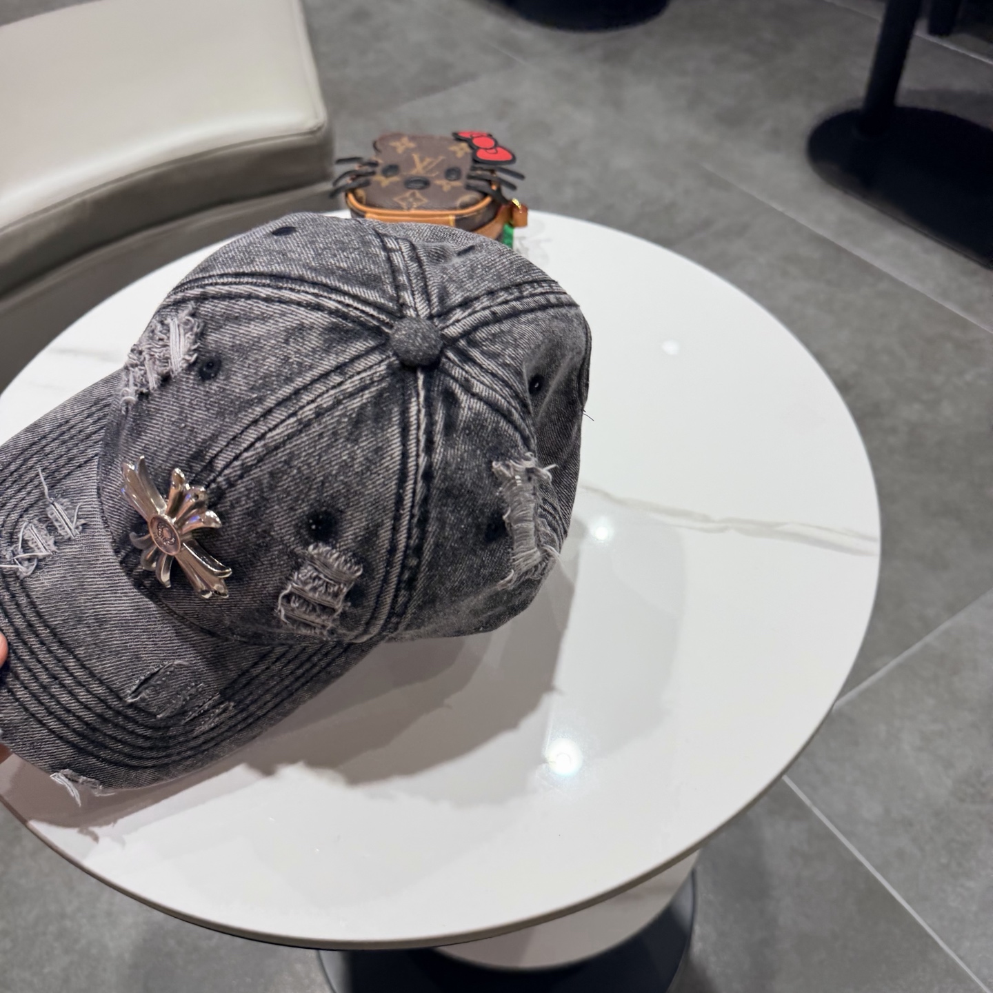 Chrome Hearts 克罗心💓早春韩版时尚复古做旧破洞帽子磨损设计百搭棒球帽鸭舌帽