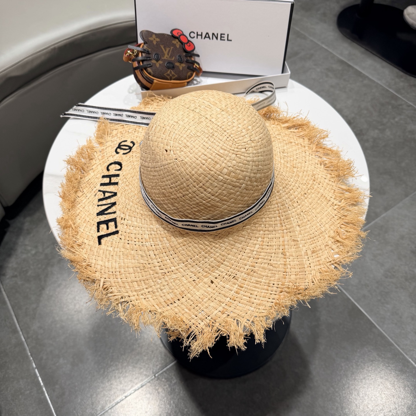 Chanel香奈儿拉菲草遮阳帽，出游必备，头围57cm
