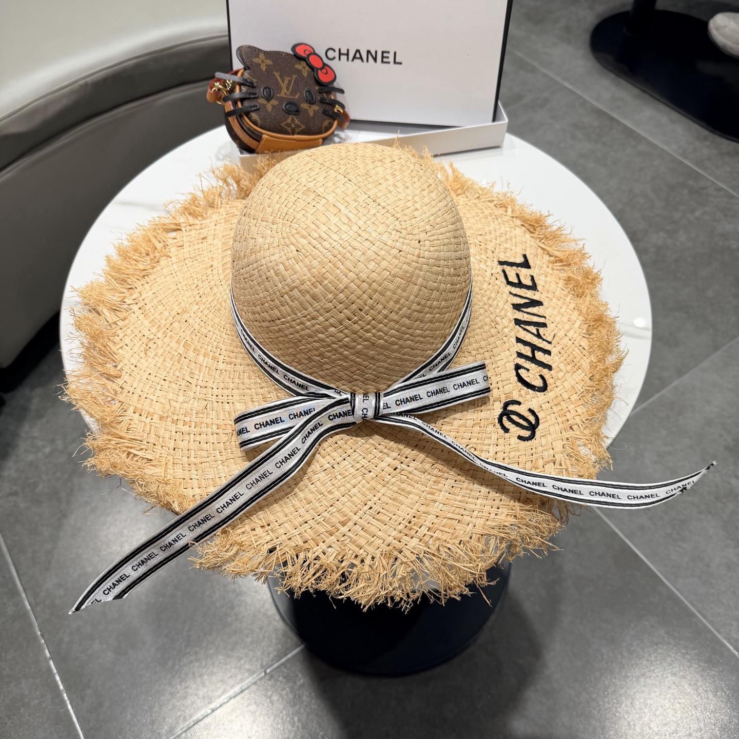 Chanel香奈儿拉菲草遮阳帽，出游必备，头围57cm