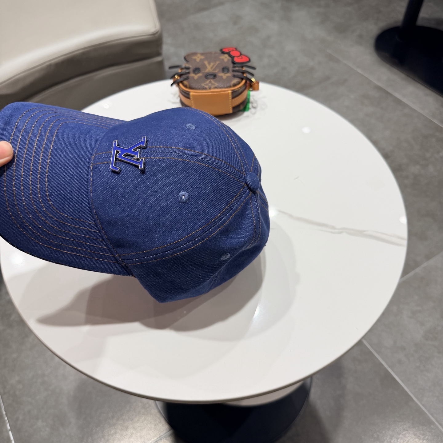 🧢路易威登棒球帽 LouisVuitton😍新款LV棒球帽，重工打造♥️高端大气，百搭款🤗男女通用！跑量