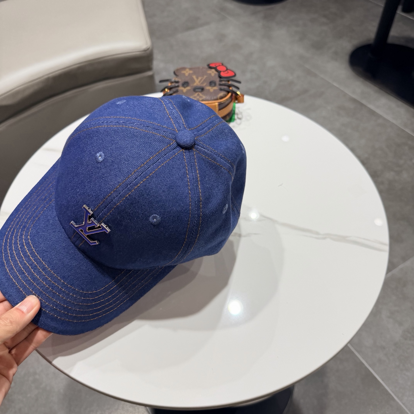 🧢路易威登棒球帽 LouisVuitton😍新款LV棒球帽，重工打造♥️高端大气，百搭款🤗男女通用！跑量
