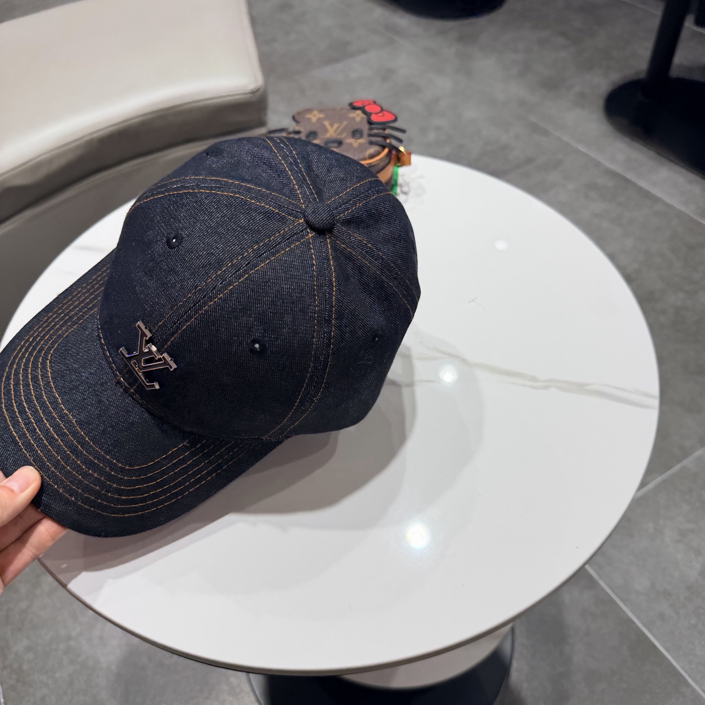 🧢路易威登棒球帽 LouisVuitton😍新款LV棒球帽，重工打造♥️高端大气，百搭款🤗男女通用！跑量