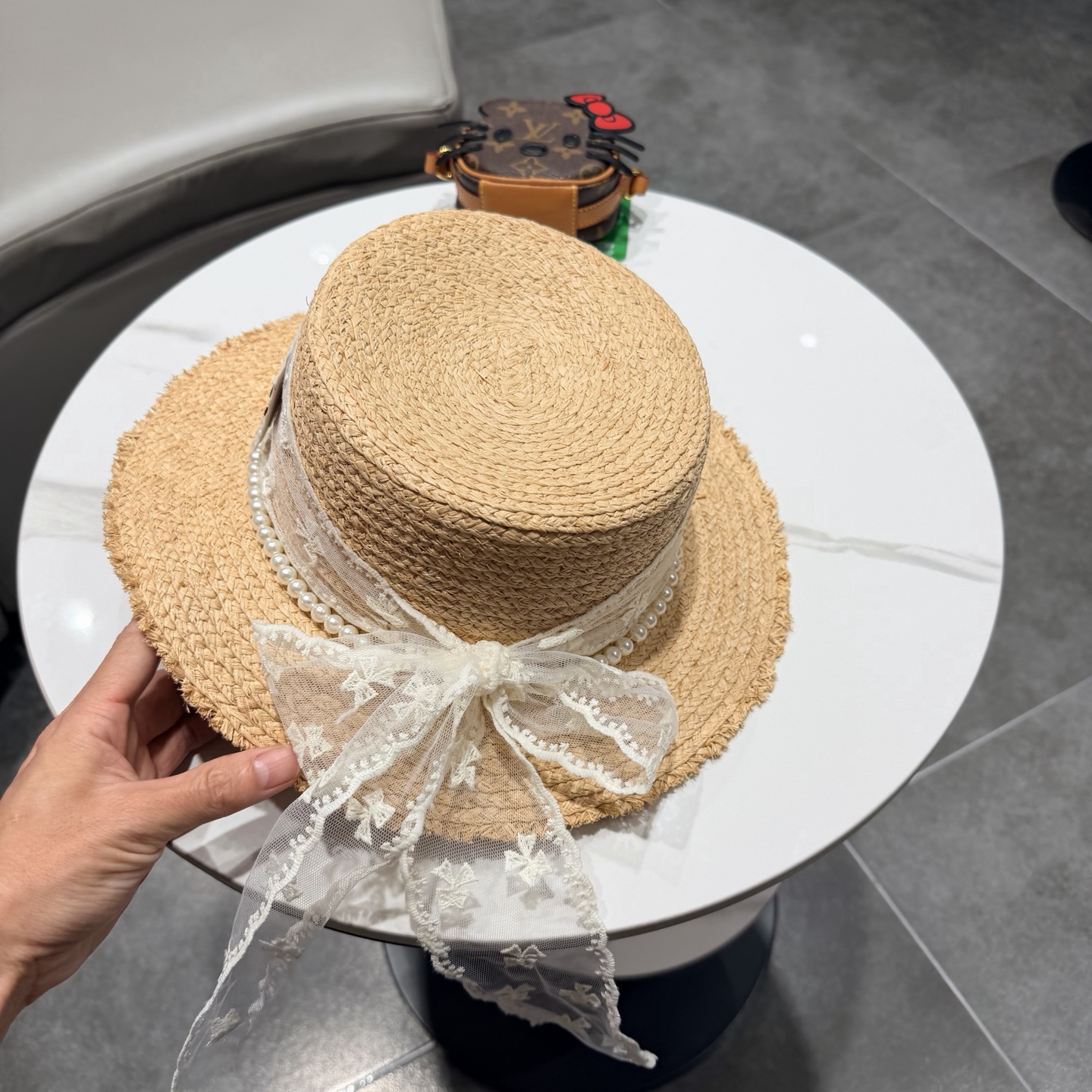 chanel法式小香风平顶礼帽夏季时尚珍珠蝴蝶结网纱拉菲草帽女太阳帽子潮