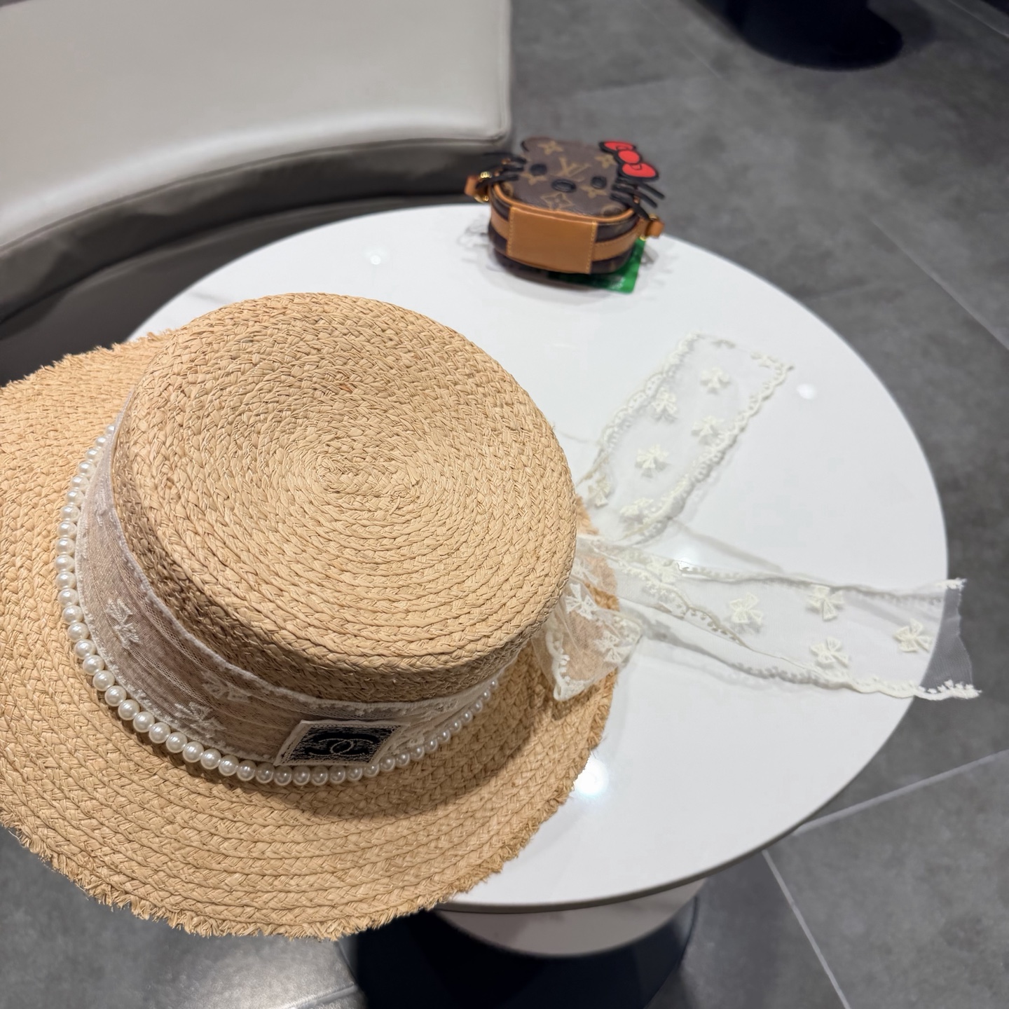 chanel法式小香风平顶礼帽夏季时尚珍珠蝴蝶结网纱拉菲草帽女太阳帽子潮