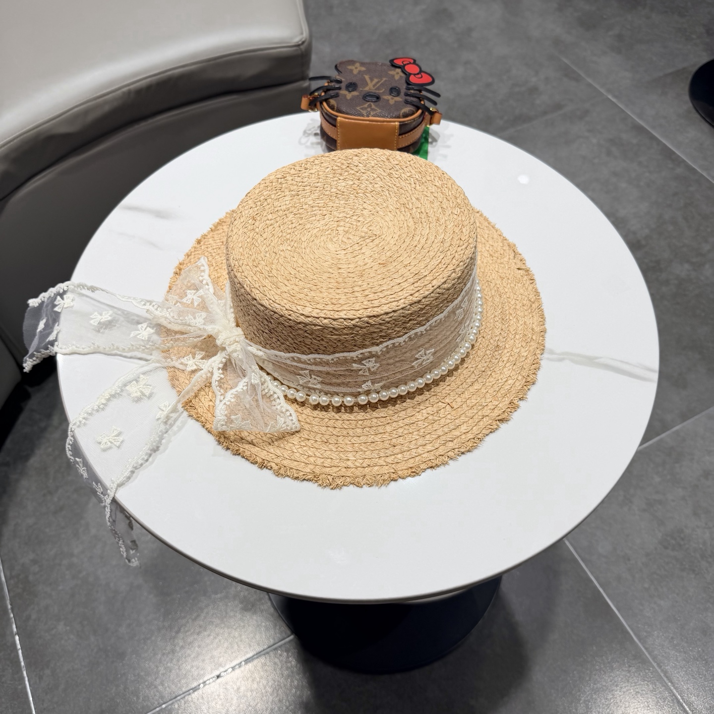 chanel法式小香风平顶礼帽夏季时尚珍珠蝴蝶结网纱拉菲草帽女太阳帽子潮