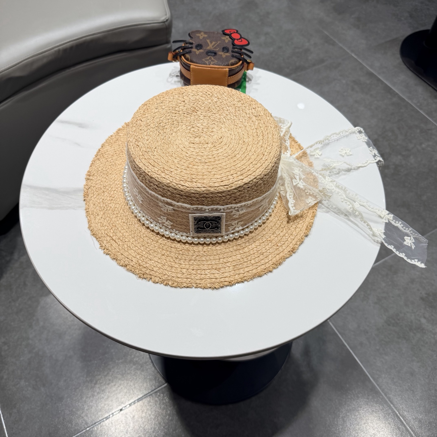 chanel法式小香风平顶礼帽夏季时尚珍珠蝴蝶结网纱拉菲草帽女太阳帽子潮