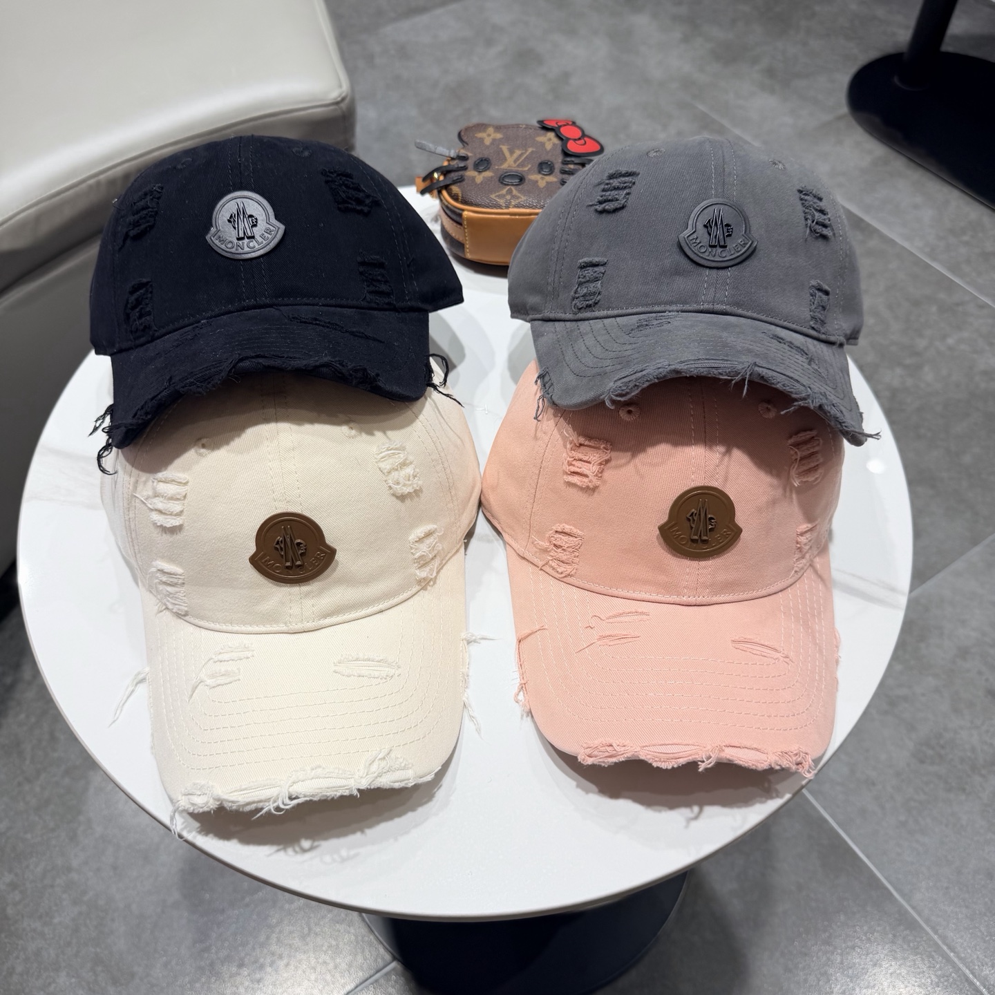 蒙口棒球帽 😍新款棒球帽，重工打造♥️高端大气，百搭款🤗男女通用！