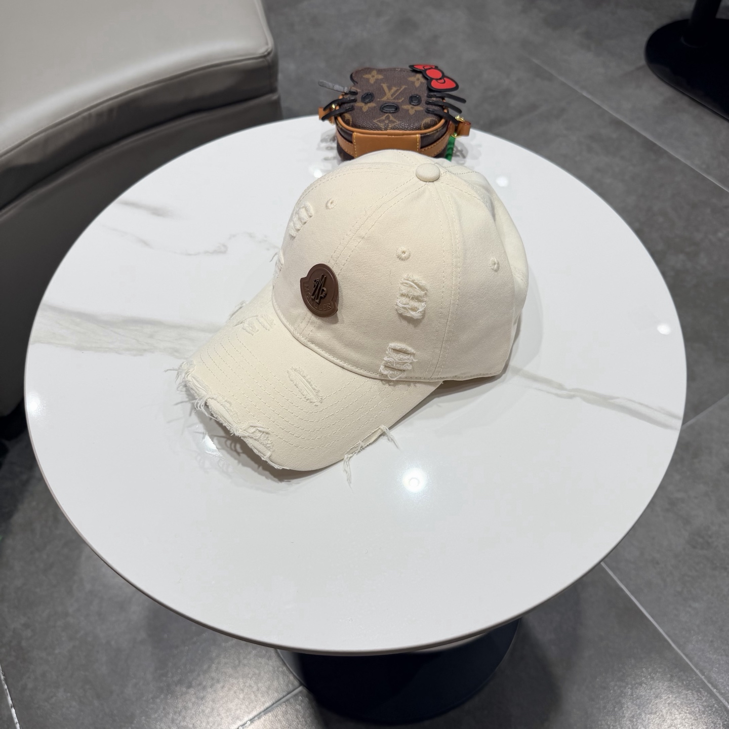 蒙口棒球帽 😍新款棒球帽，重工打造♥️高端大气，百搭款🤗男女通用！