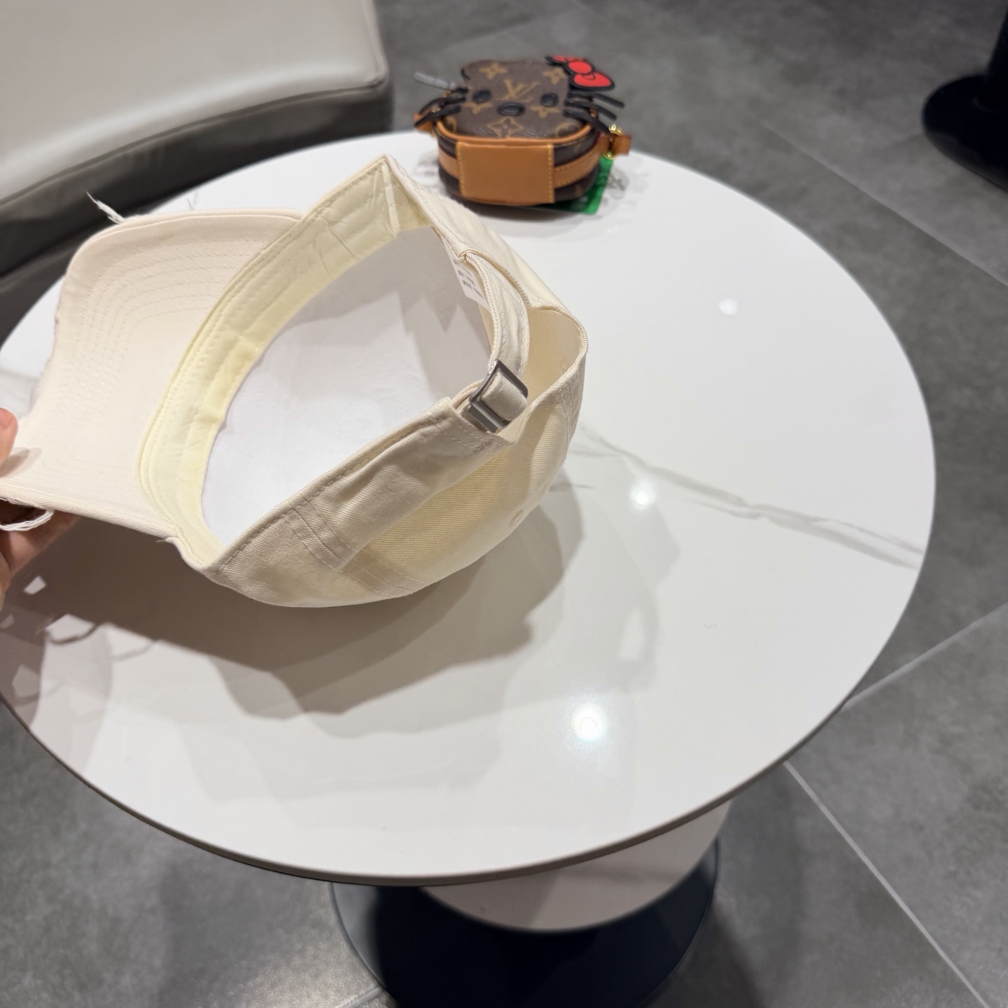 蒙口棒球帽 😍新款棒球帽，重工打造♥️高端大气，百搭款🤗男女通用！