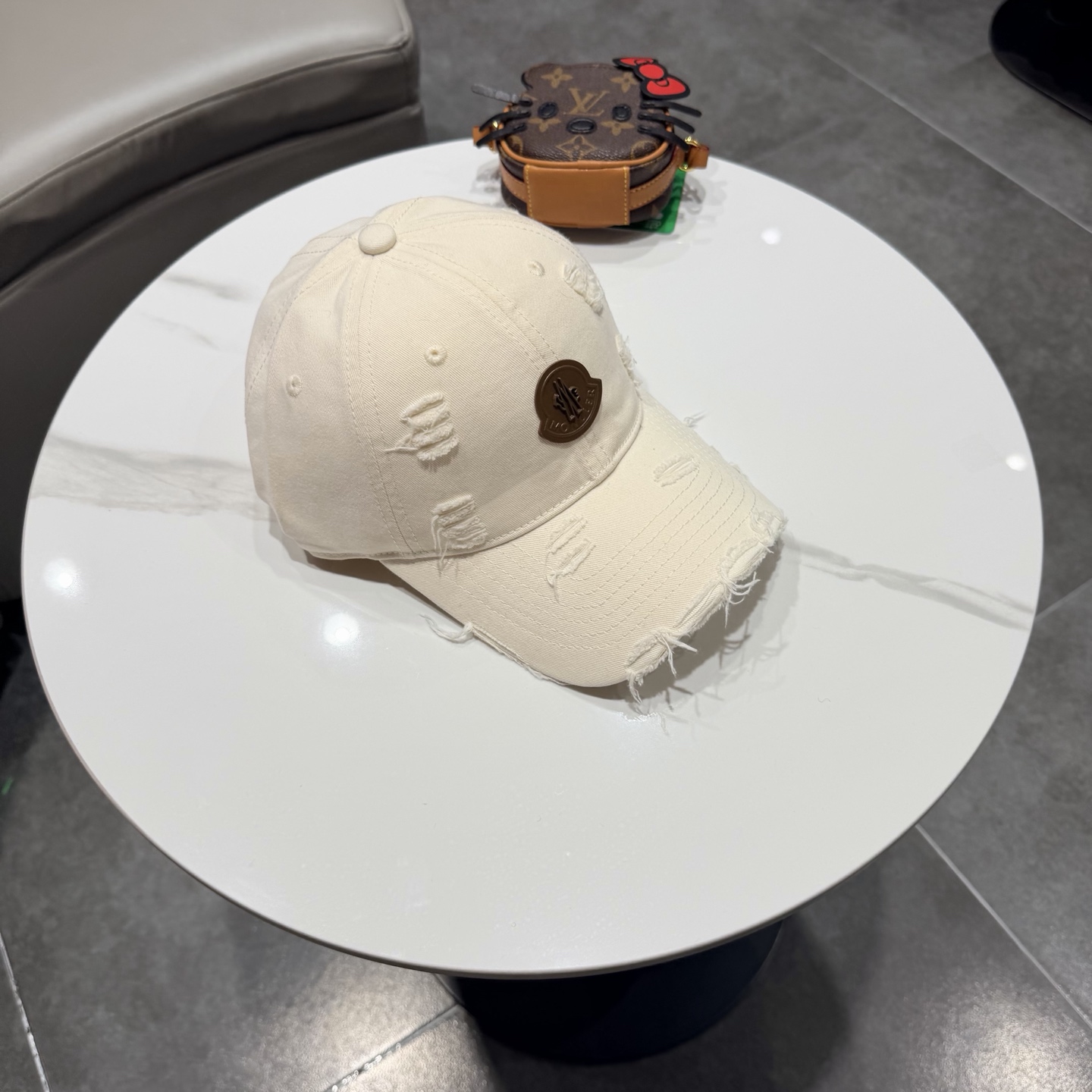 蒙口棒球帽 😍新款棒球帽，重工打造♥️高端大气，百搭款🤗男女通用！