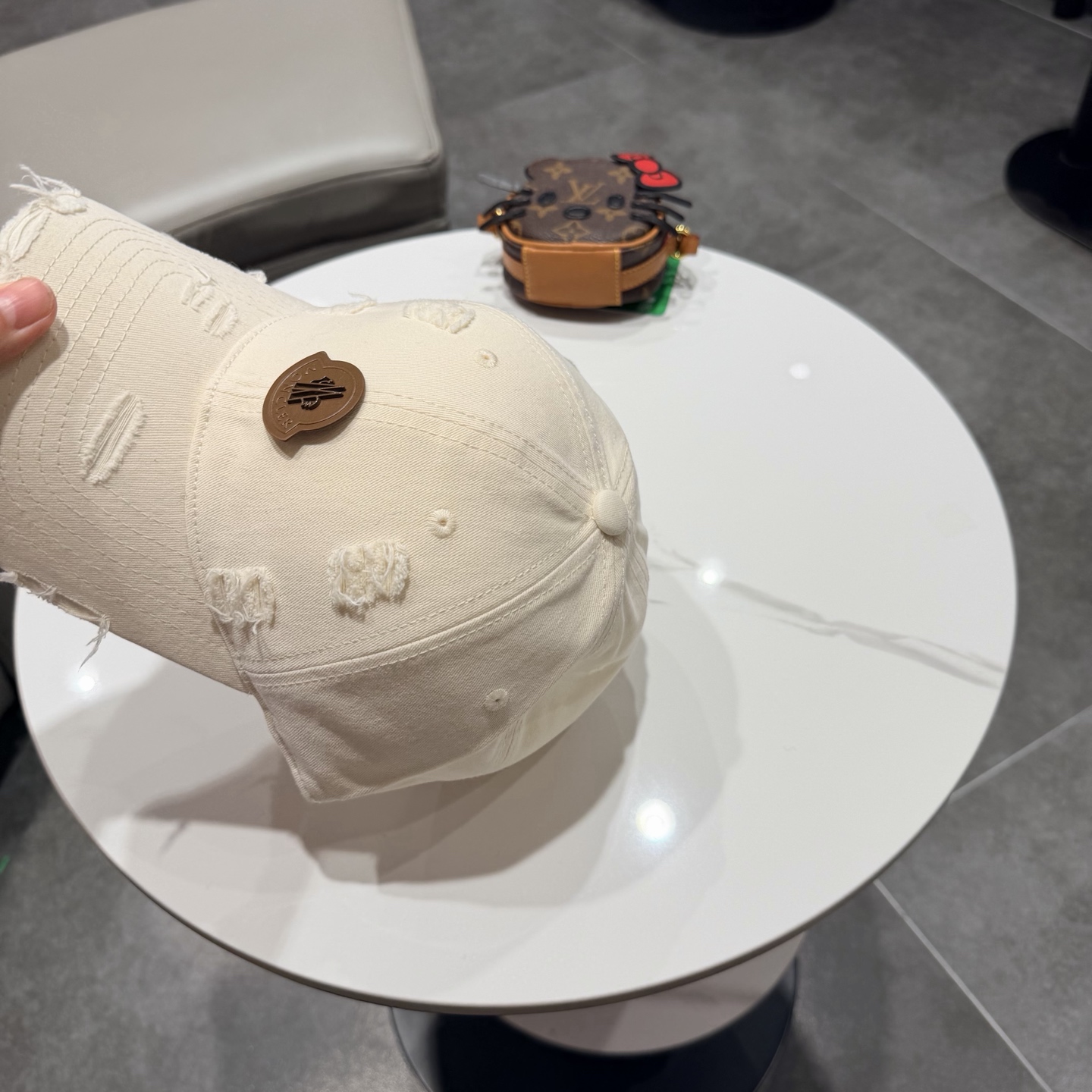 蒙口棒球帽 😍新款棒球帽，重工打造♥️高端大气，百搭款🤗男女通用！