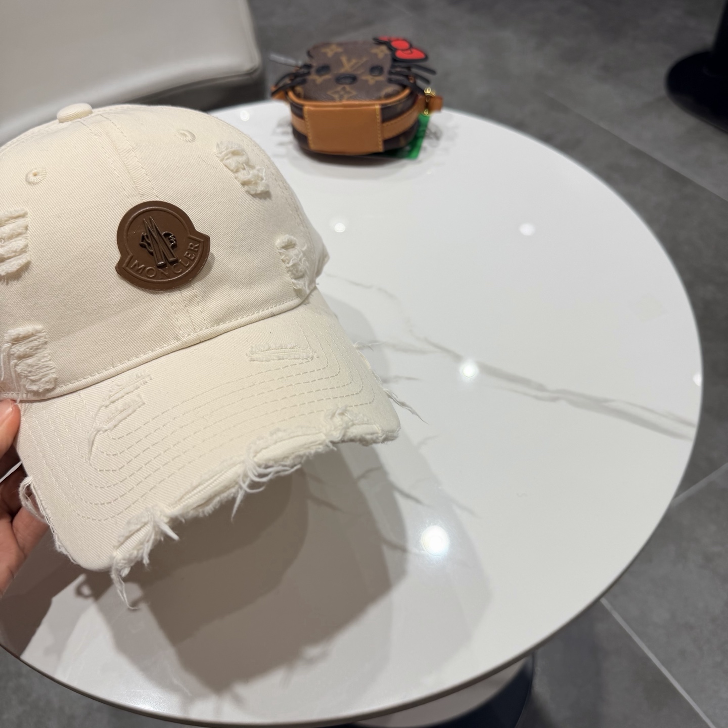 蒙口棒球帽 😍新款棒球帽，重工打造♥️高端大气，百搭款🤗男女通用！