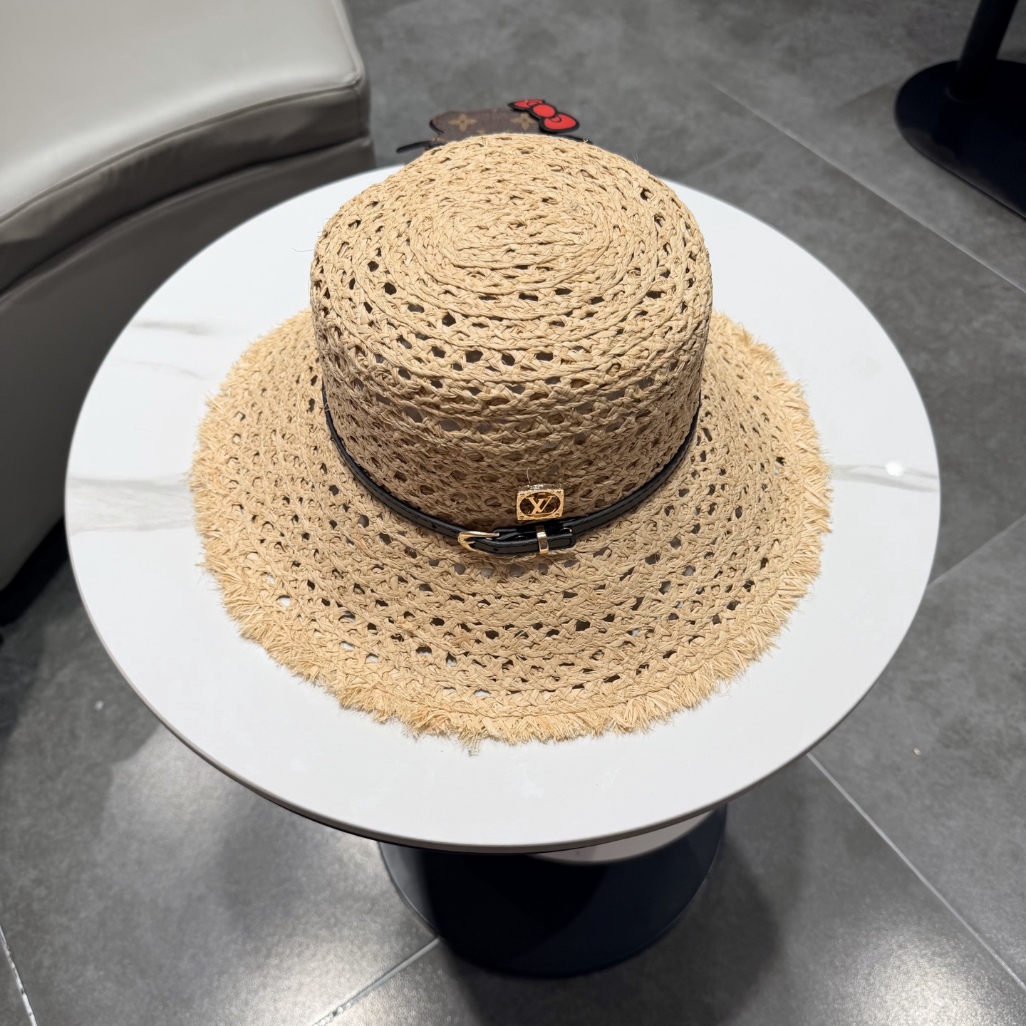 LV新款拉菲草帽，镂空设计，旅游必备，头围57cm